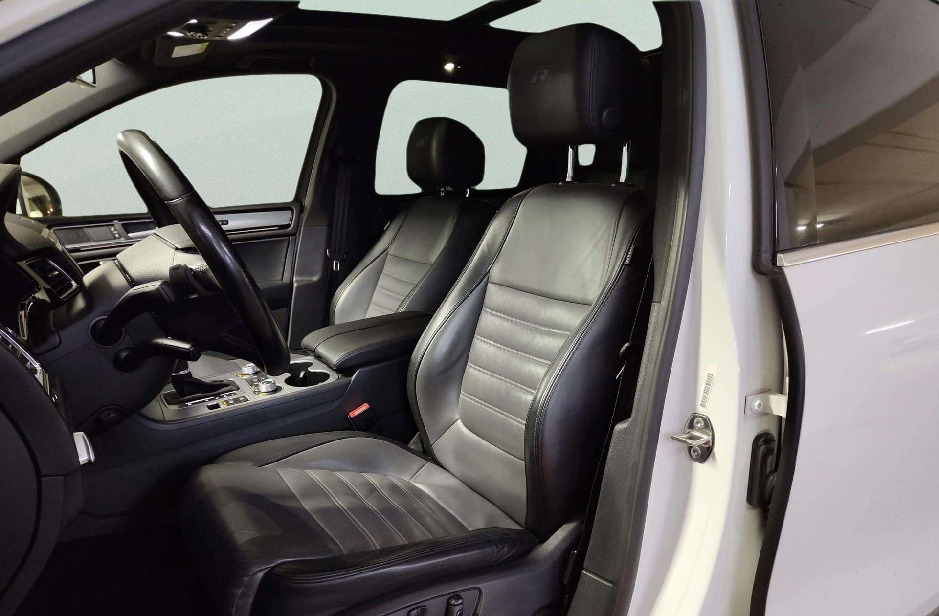 Volkswagen Touareg R-Line 3.0 TDI BMT Tiptronic - foto 20