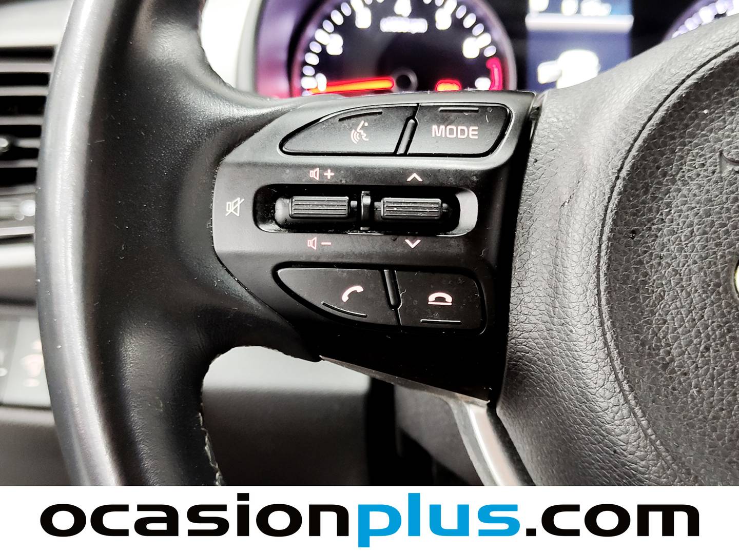 Foto KIA Stonic Kia Stonic 1.0 T-GDi MHEV Drive DCT (120 CV)