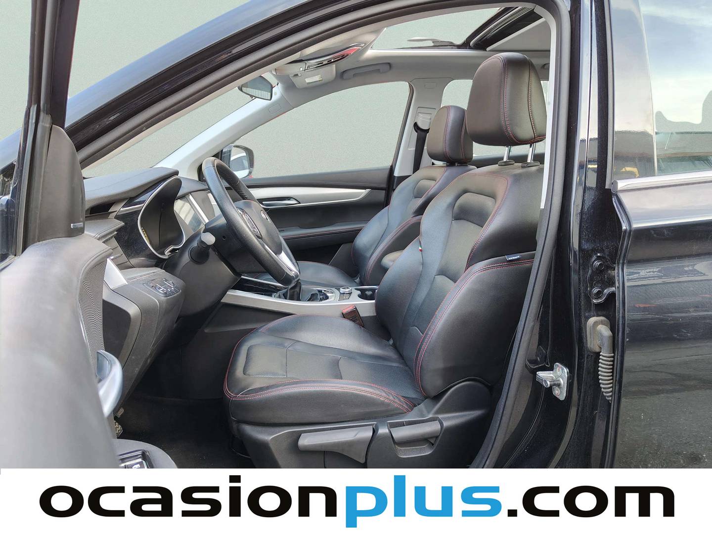 Foto asientos delanteros SWM G01 SWM G01 1.5T Luxury (131 CV)