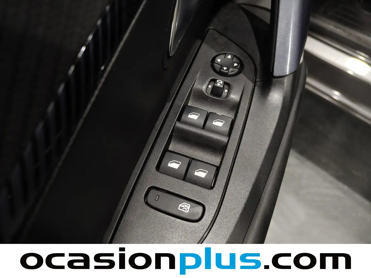 Foto Peugeot 2008 Peugeot 2008 PureTech 100 S&S Allure (100 CV)