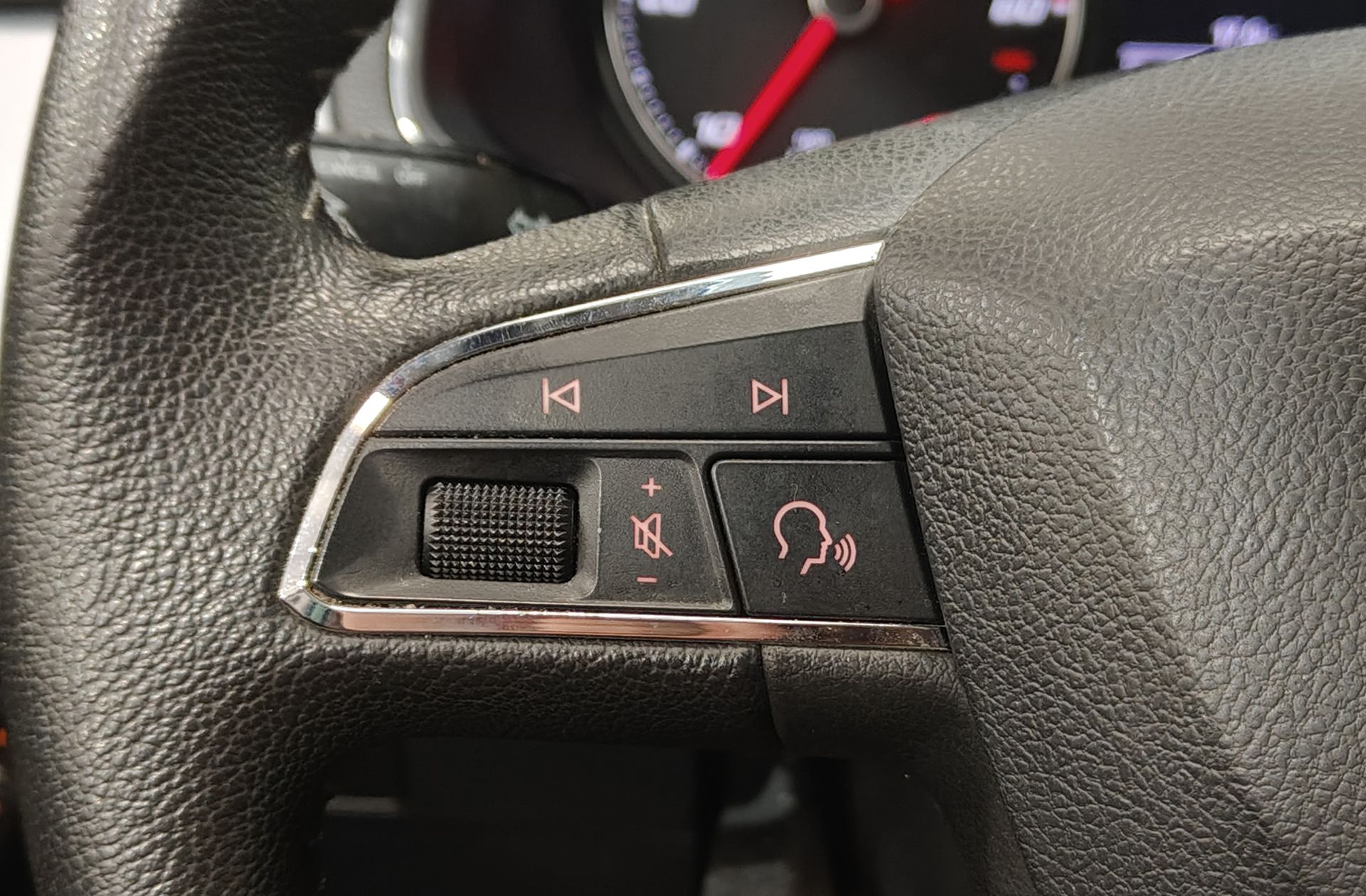 SEAT Arona 1.6 TDI Ecomotive Style - foto 25