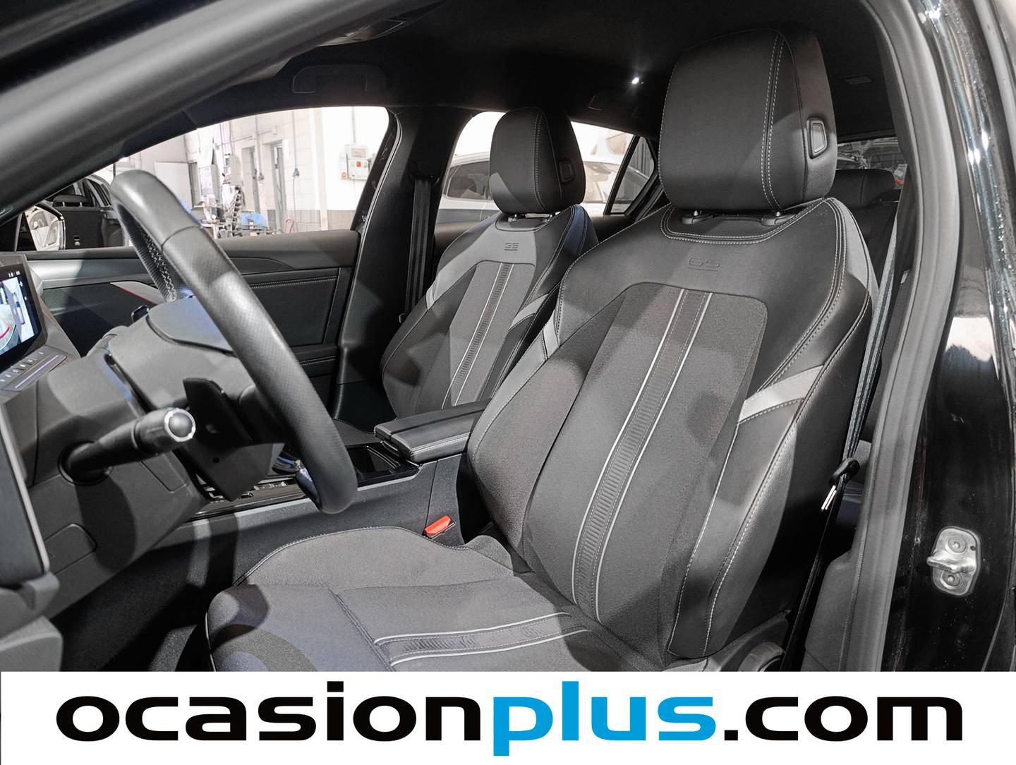 Foto asientos delanteros Opel Astra Opel Astra 1.5D DTH GS Auto (130 CV)