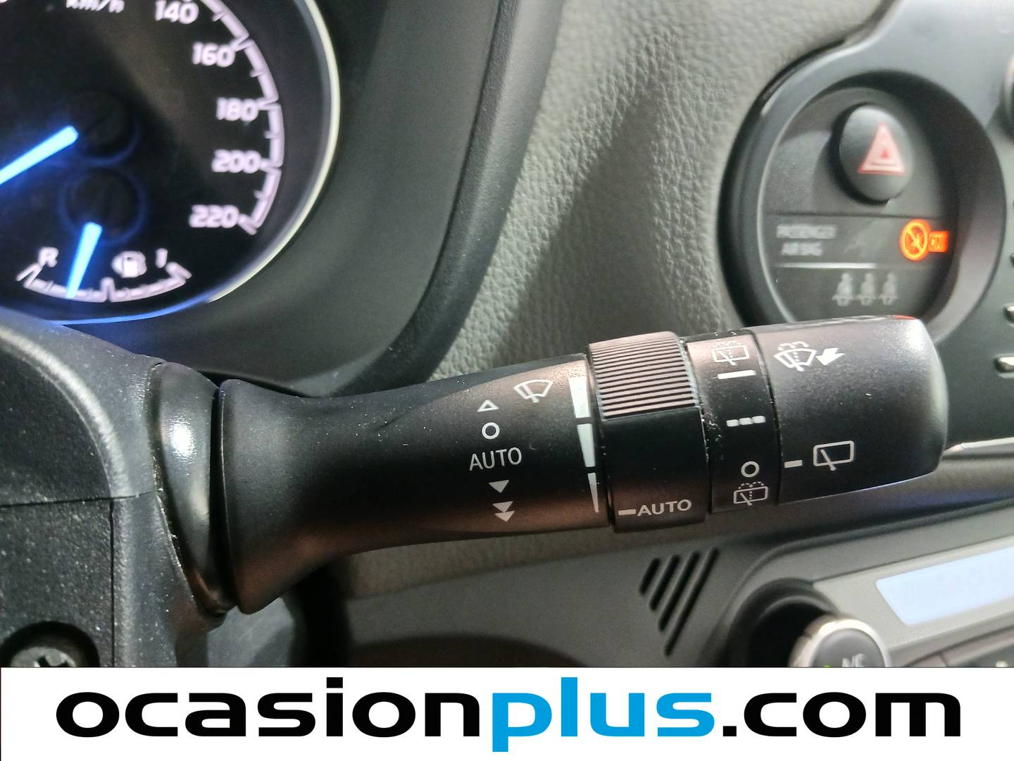 Equipamiento del Toyota Yaris Toyota Yaris 1.5 100H Active (100 CV)