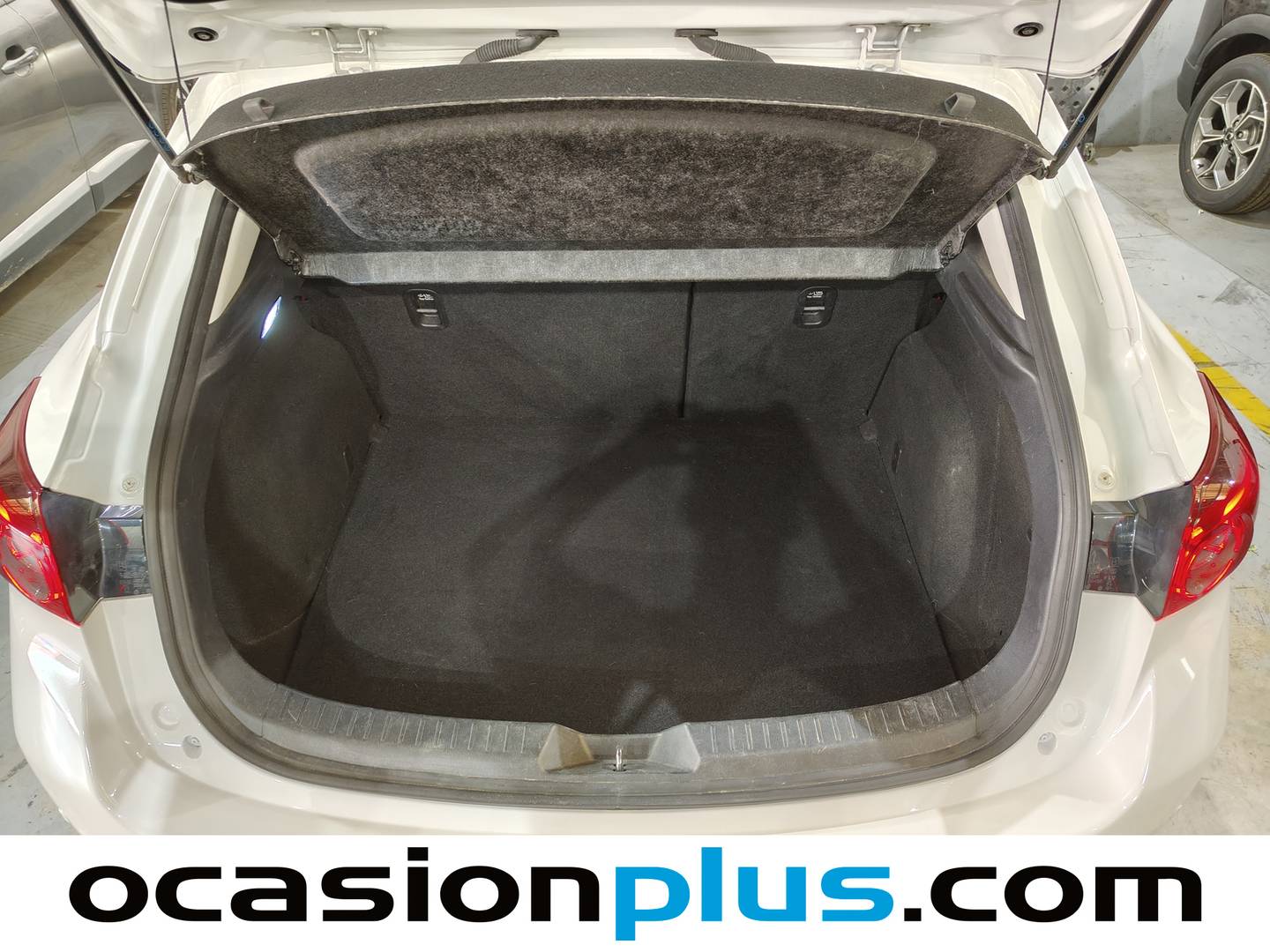 Foto Mazda Mazda3 Mazda Mazda 3 2.2 DE Luxury (150 CV)