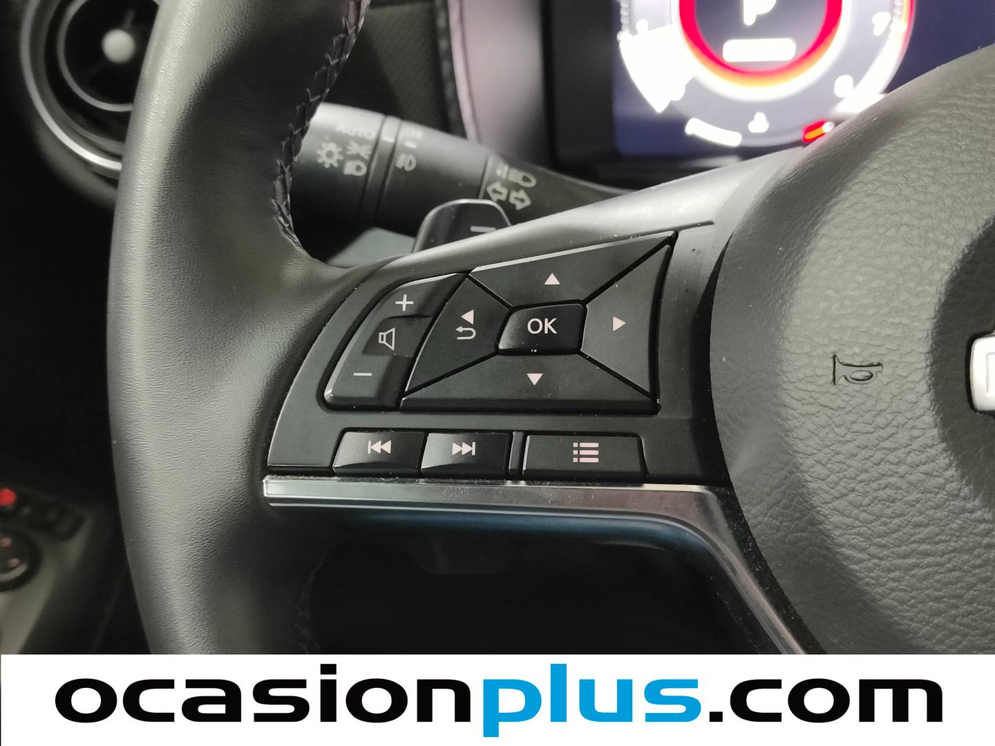 Foto Nissan JUKE Nissan Juke DIG-T N-Connecta 4x2 DCT (114 CV)