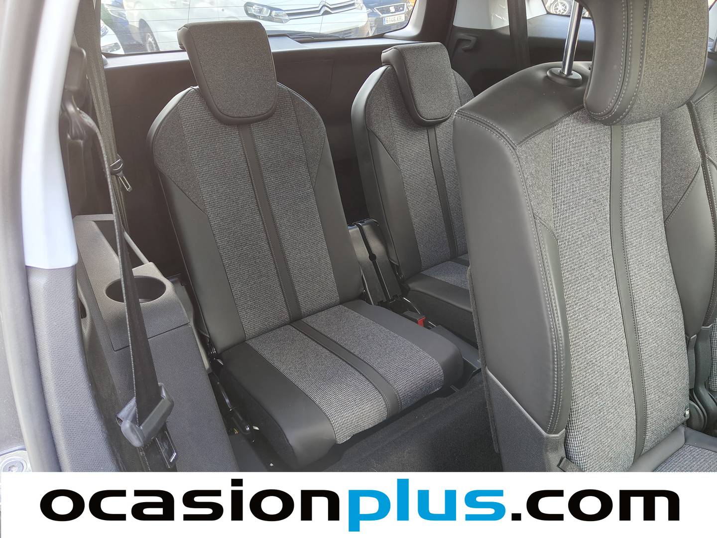 Extras y acabados del Peugeot 5008 Peugeot 5008 PureTech 130 S&S Allure (130 CV) 7 Plazas
