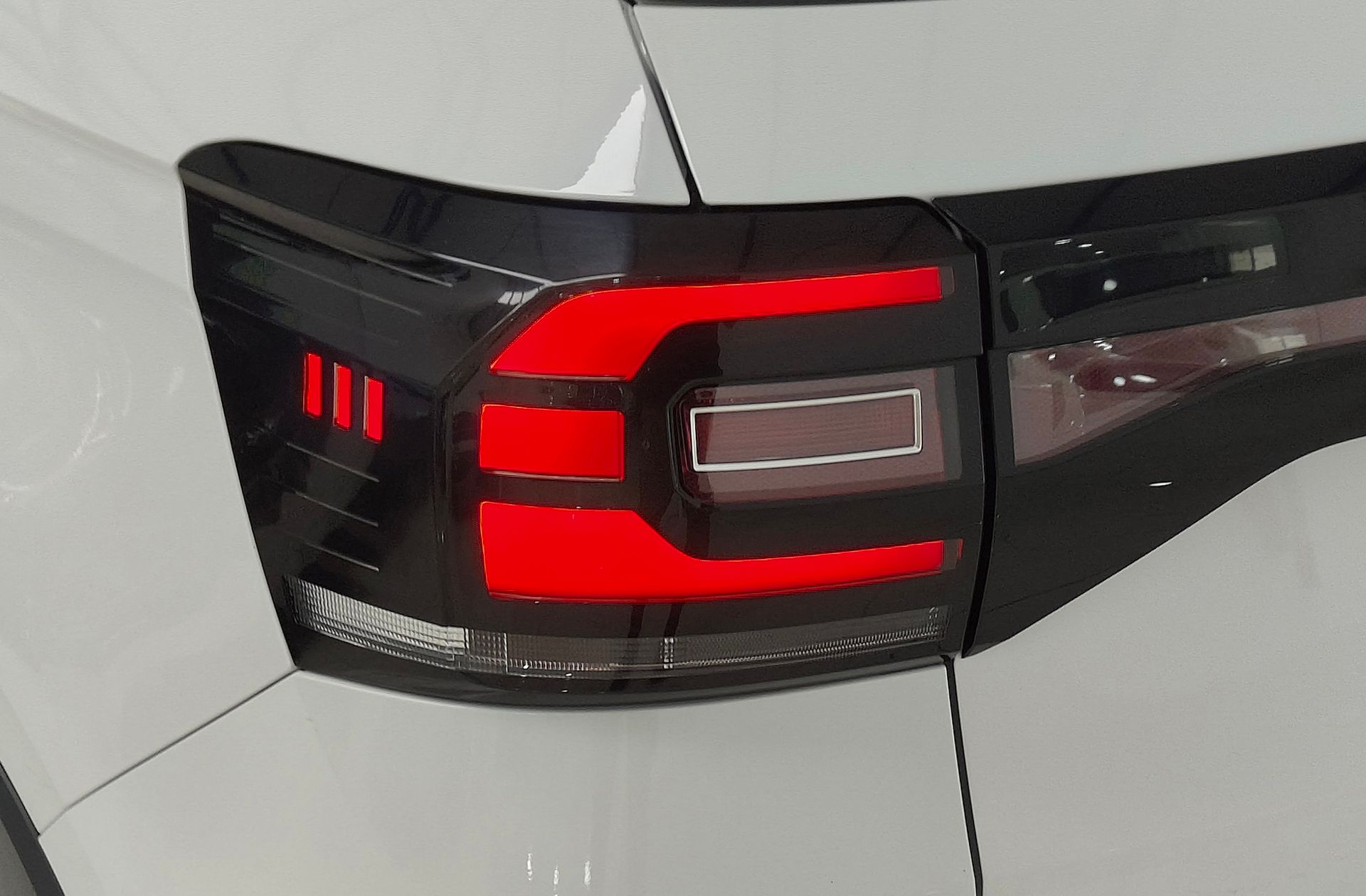 Volkswagen T-Cross Sport 1.0 TSI - foto 15