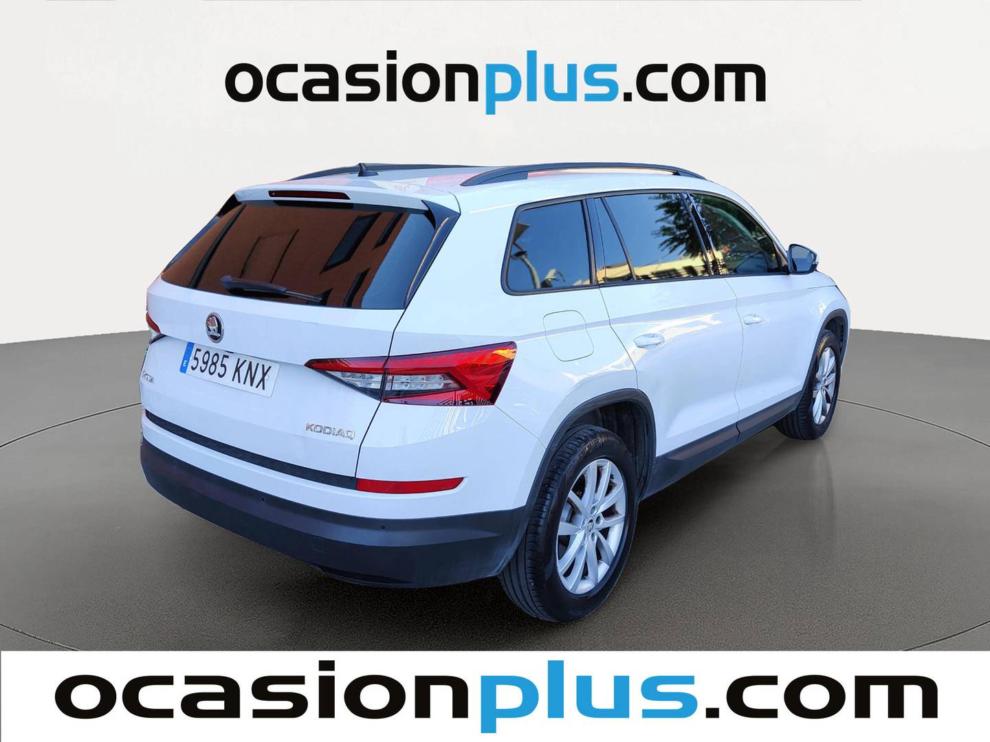 Foto trasera Skoda Kodiaq Skoda Kodiaq 2.0 TDI Ambition 4x2 DSG (150 CV) 7 Plazas derecha