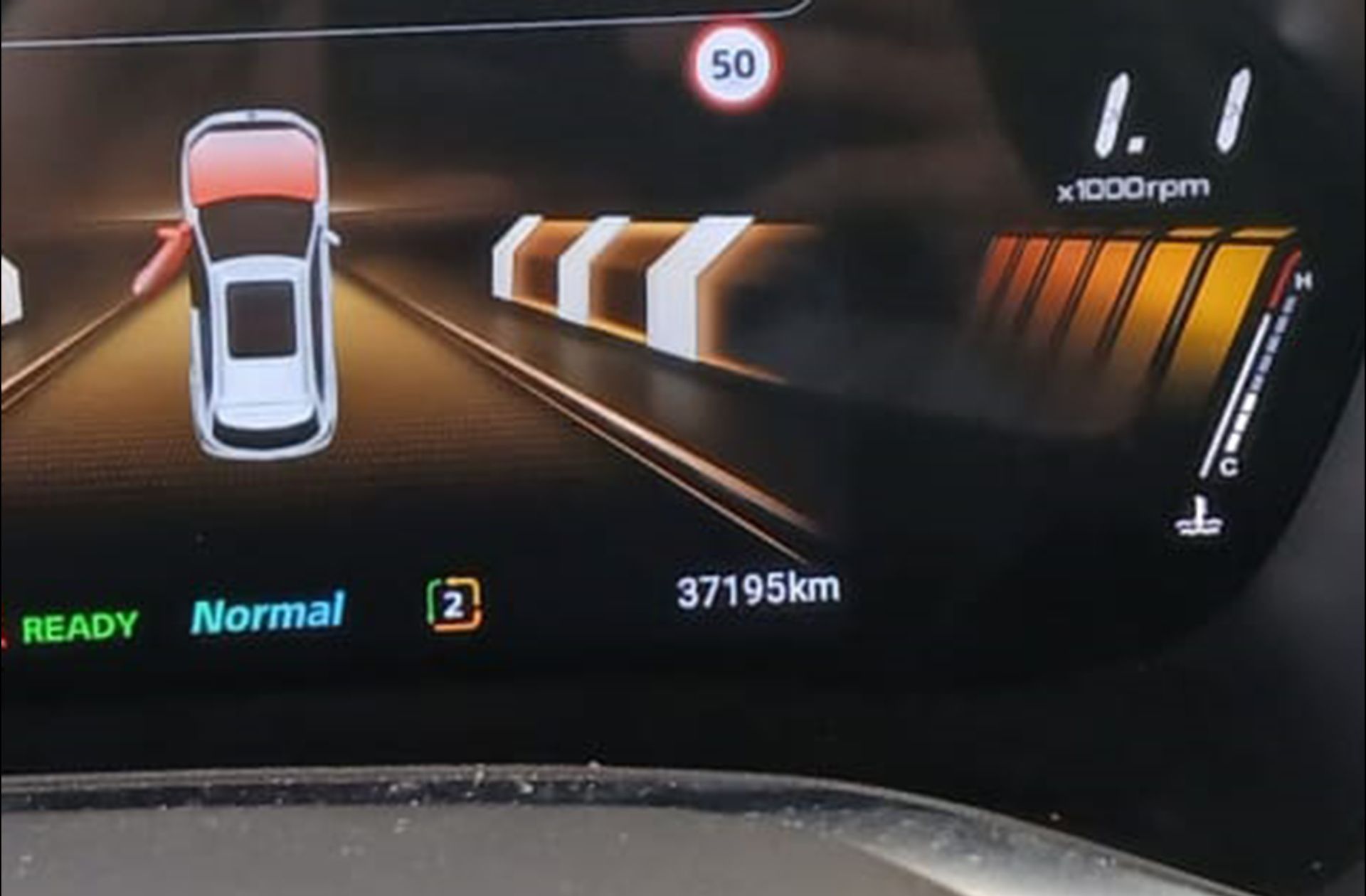 MG ZS 1.5 Hybrid+ Luxury - foto 12