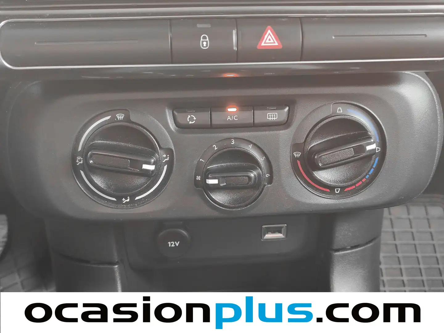 Foto Citroën C3 Citroen C3 BlueHDi 100 S&S Feel (99 CV)