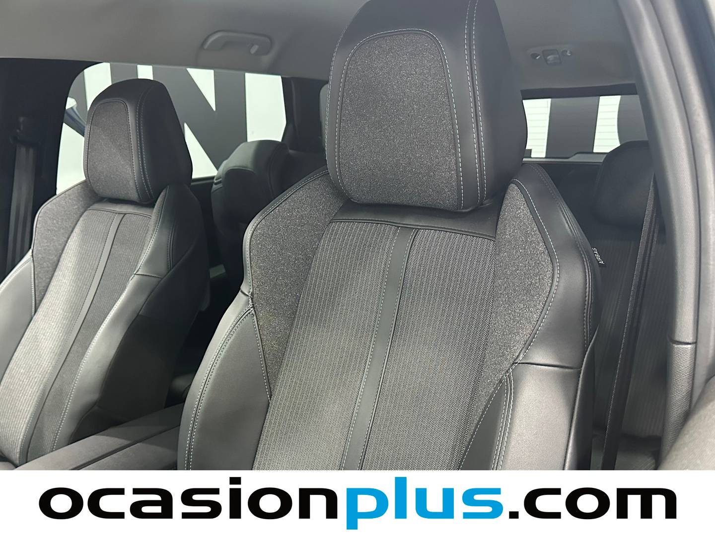Extras y acabados del Peugeot 5008 Peugeot 5008 PureTech 130 S&S Allure Pack EAT8 (130 CV) 7 Plazas