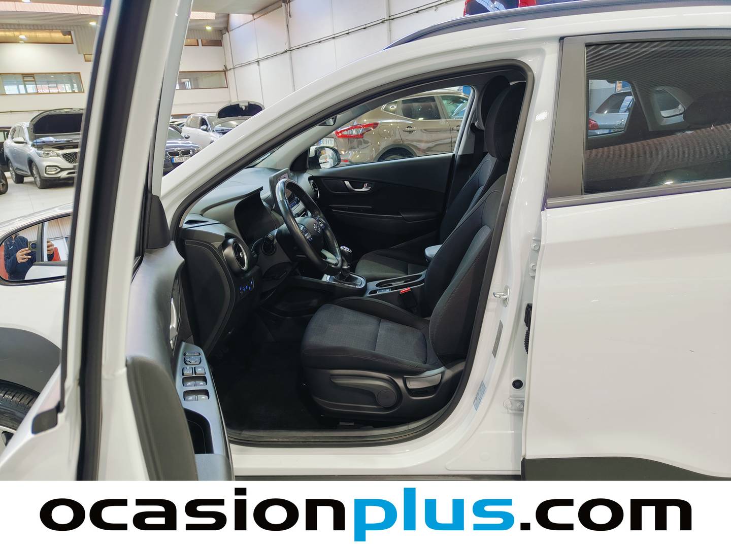 Foto asientos delanteros Hyundai Kona Hyundai Kona 1.0 TGDi 48V Maxx 4x2 (120 CV)