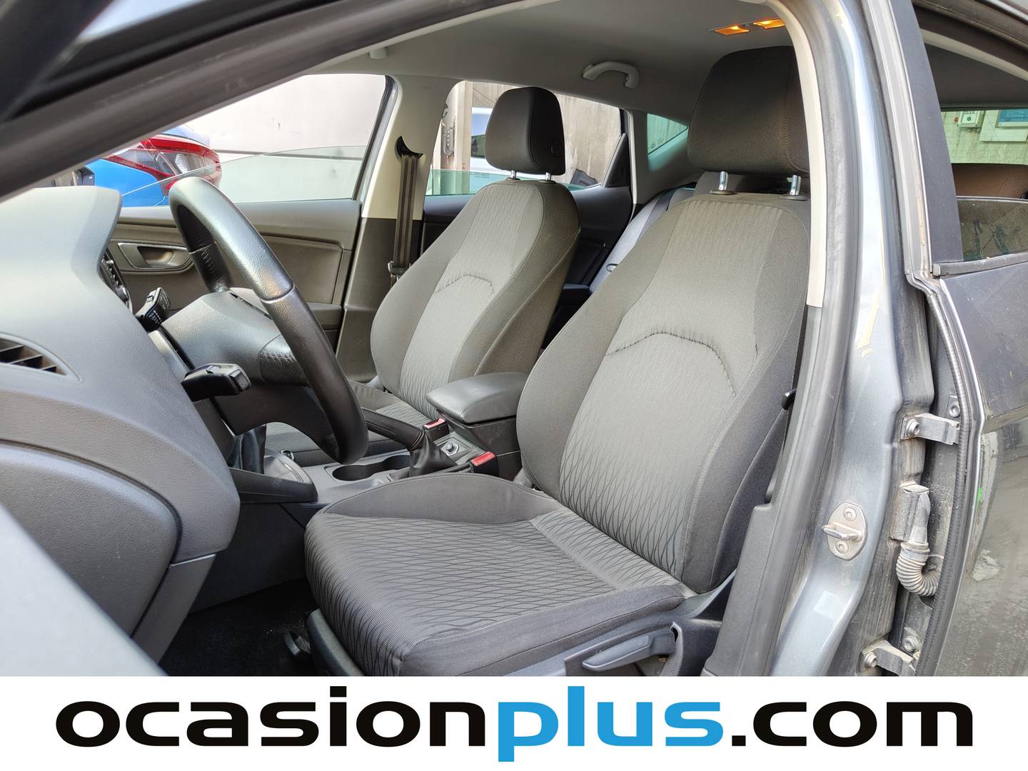 Foto asientos delanteros Seat León SEAT León 1.6 TDI S&S Style (105 CV)