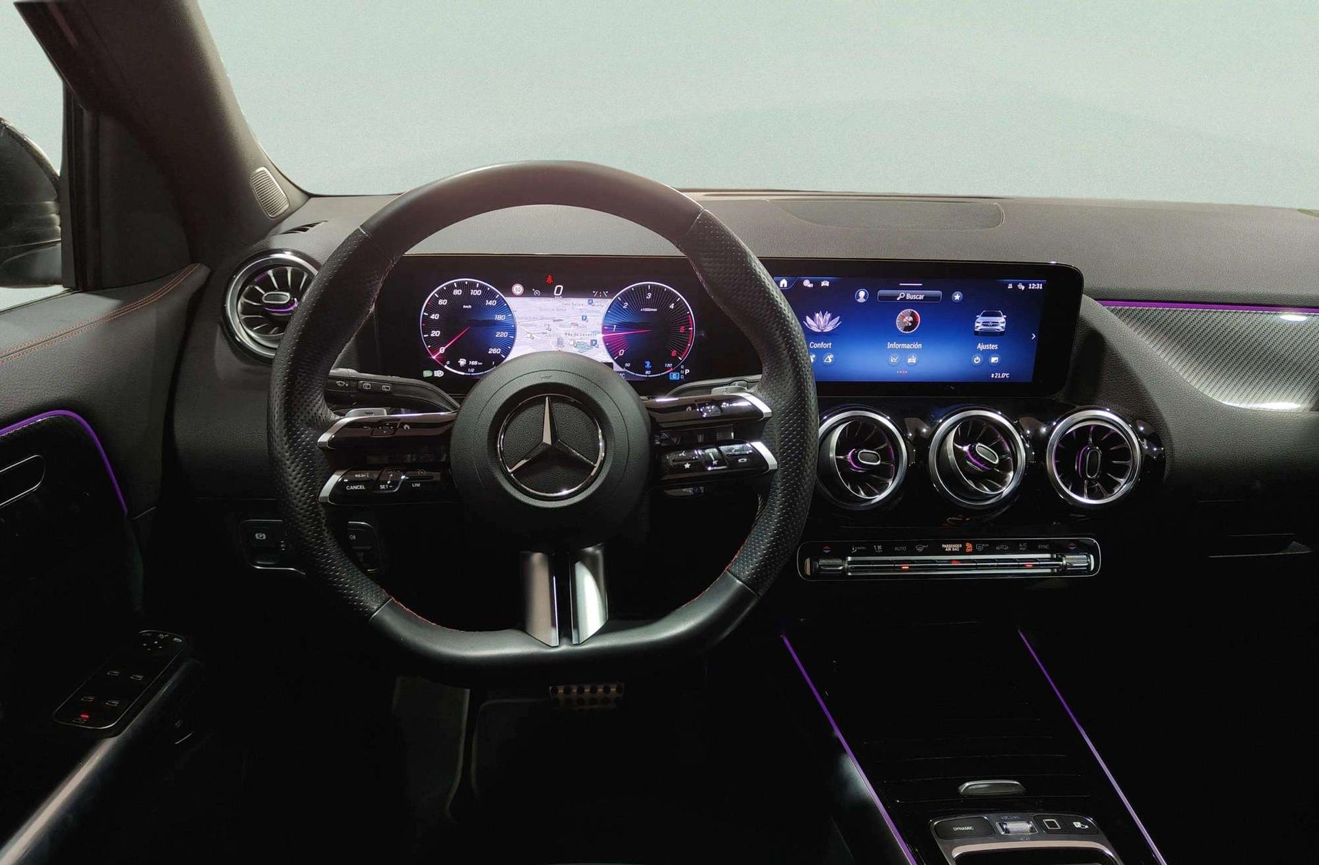 Mercedes-Benz GLA 200 d Pack AMG - foto 26