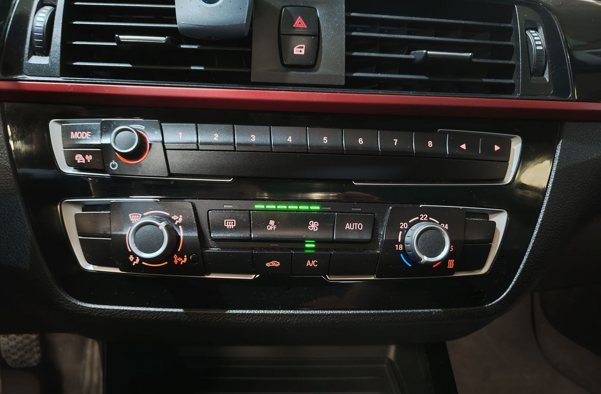 BMW Serie 1 118d - foto 27