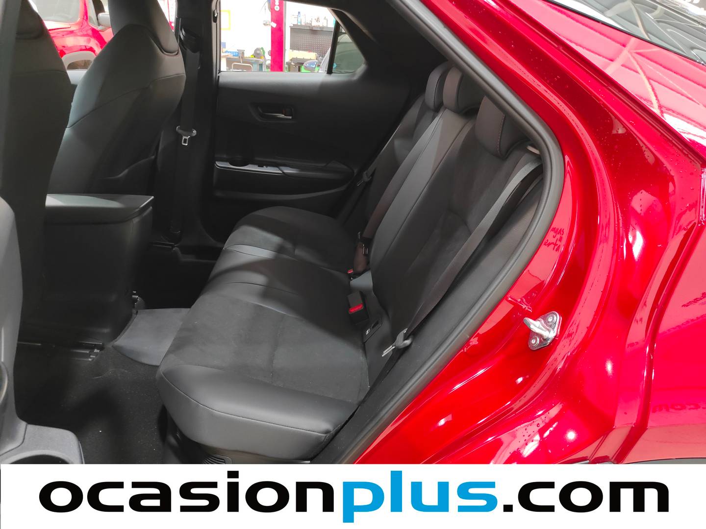Foto asientos traseros Toyota C-HR Toyota C-HR 220PH GR Sport (223 CV)