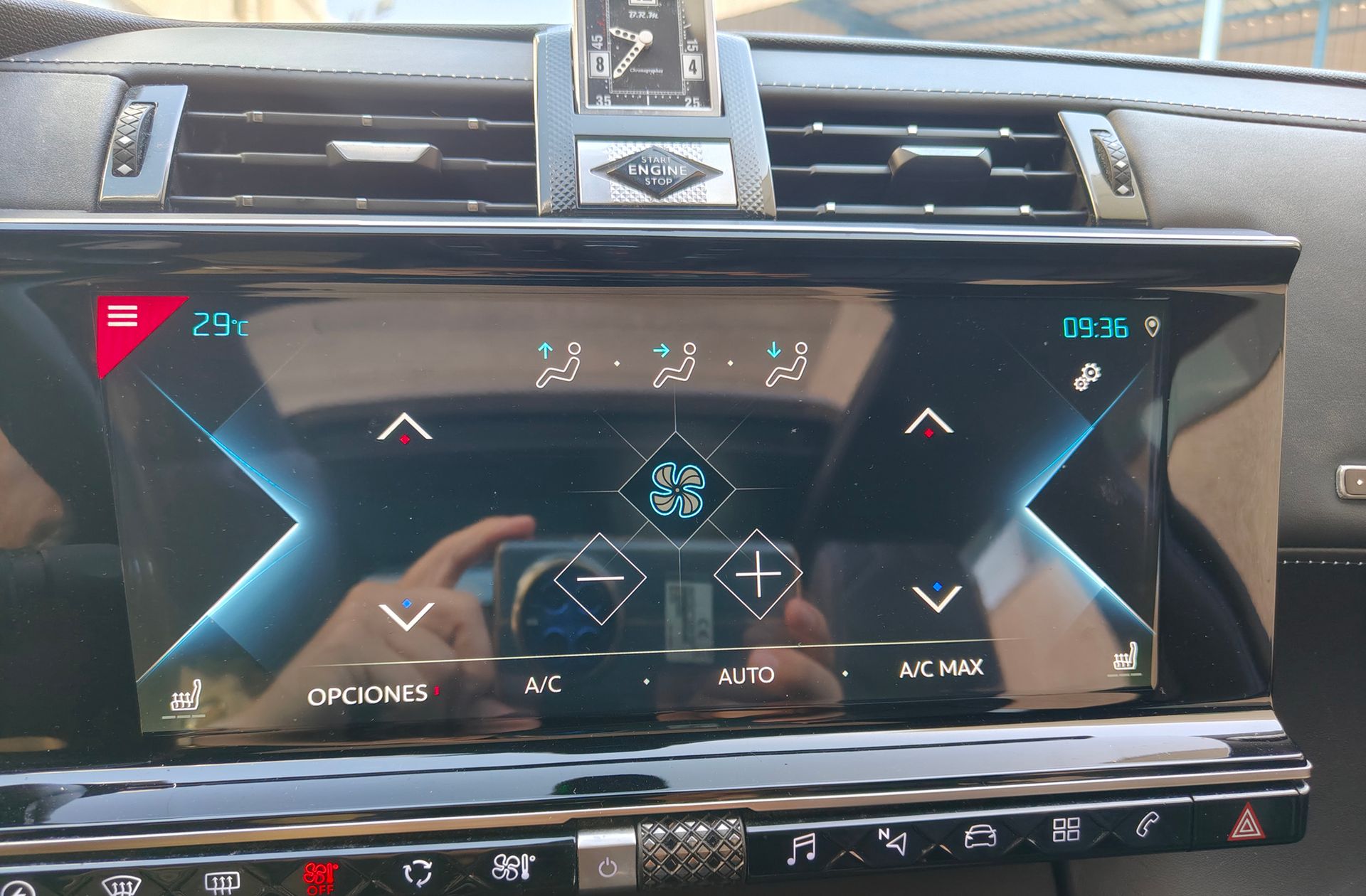 DS DS 7 Crossback E-Tense 300 Grand Chic 4WD - foto 37
