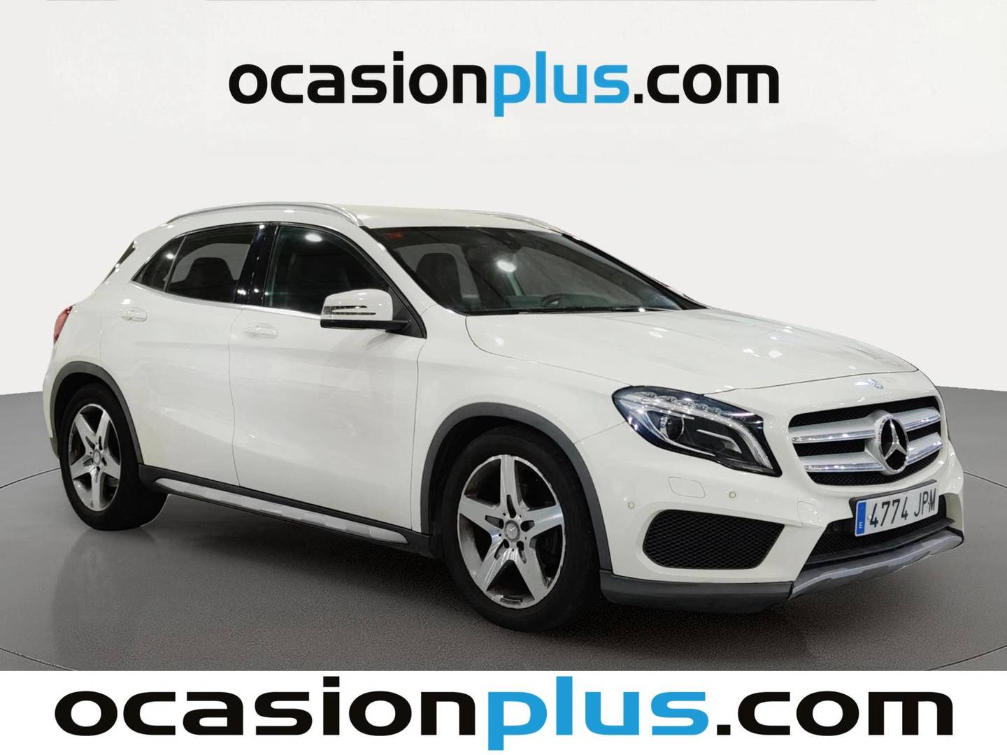 Foto delantera Mercedes GLA Mercedes GLA 200 d AMG Line (136 CV) derecha