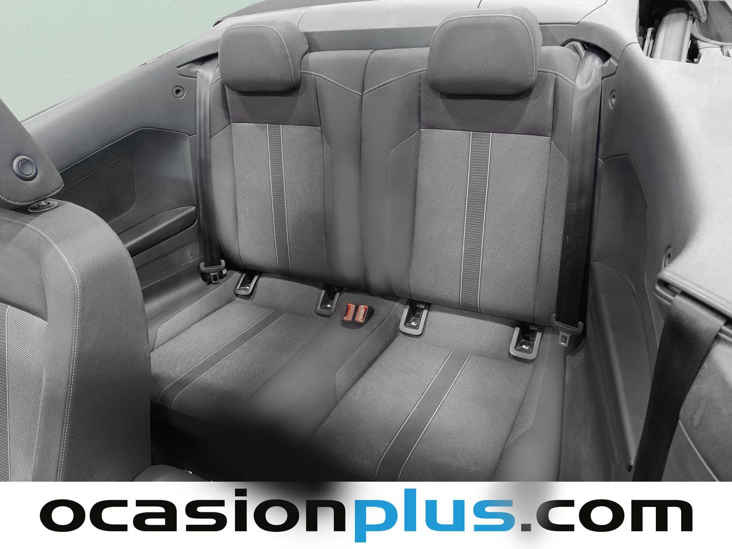 Foto asientos traseros Volkswagen T-Roc Volkswagen T-Roc Cabrio Cabrio Style 1.5 TSI (150 CV) DSG