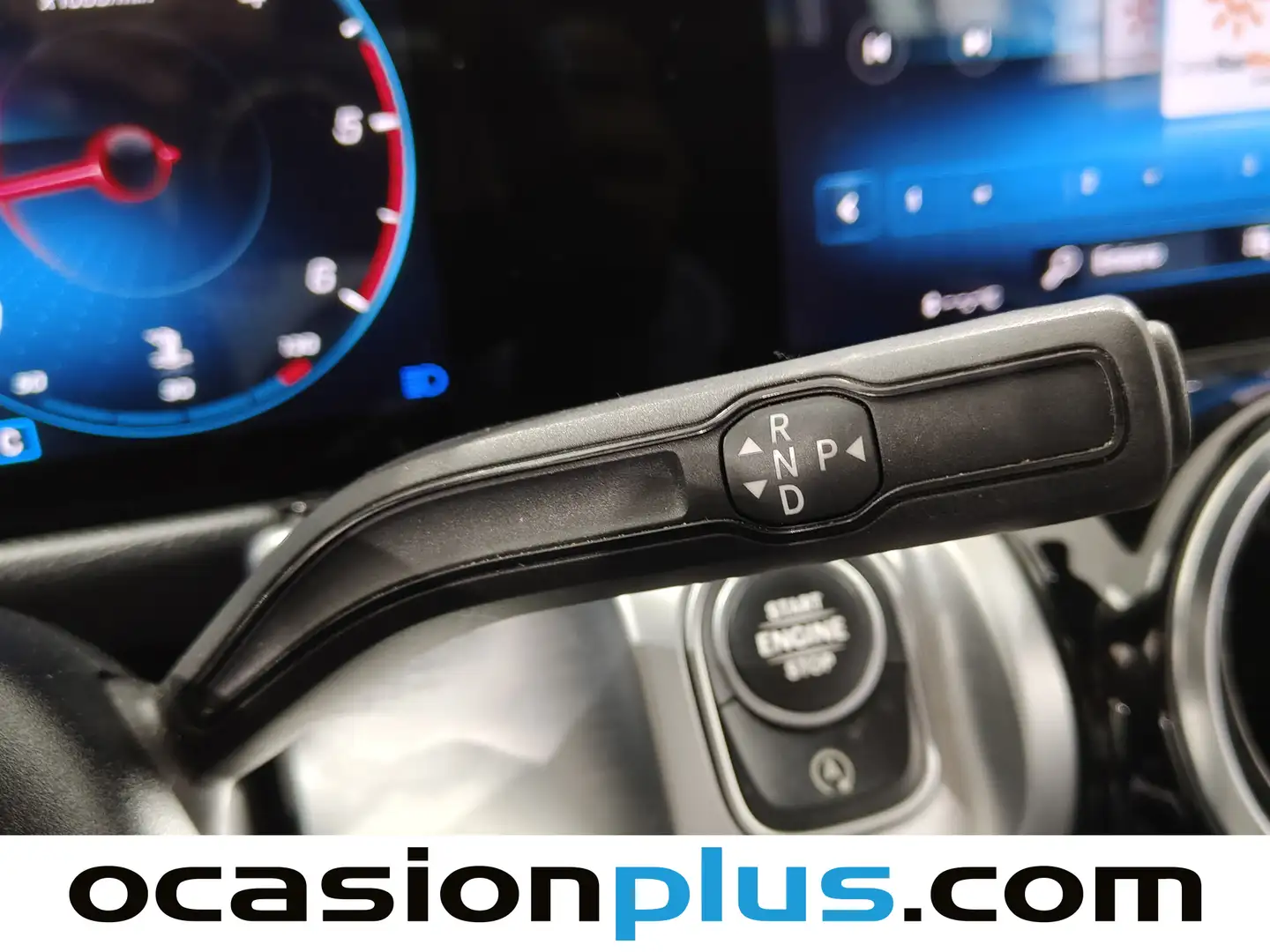 Foto Mercedes GLB Mercedes-Benz GLB 220 D 4Matic DCT (190 CV)