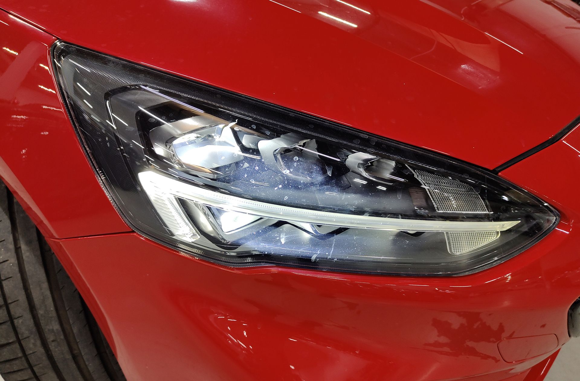 Ford Focus 1.0 EcoBoost ST-Line - foto 15