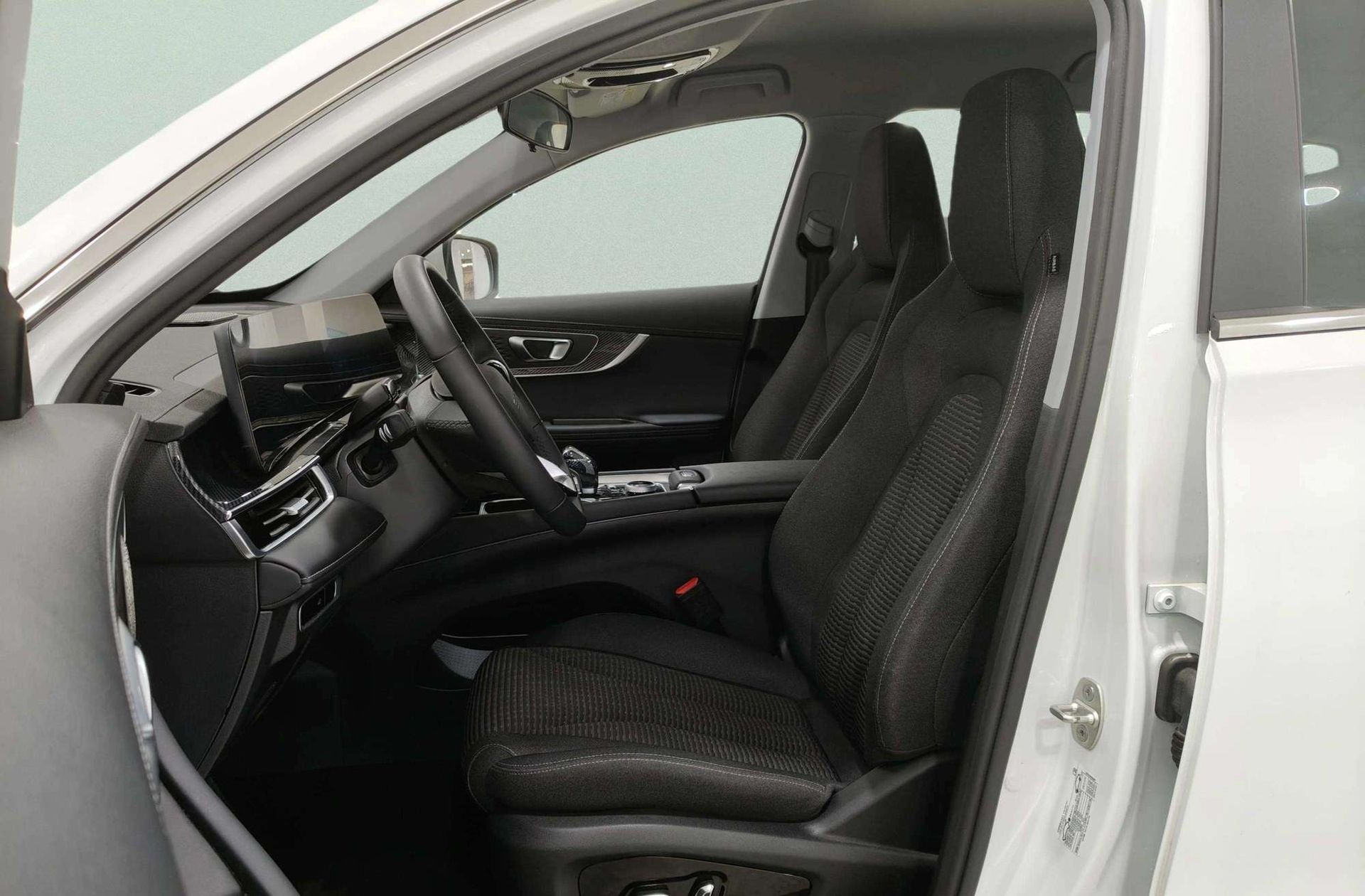 Ebro s700 1.6 T-GDi Comfort DCT - foto 11