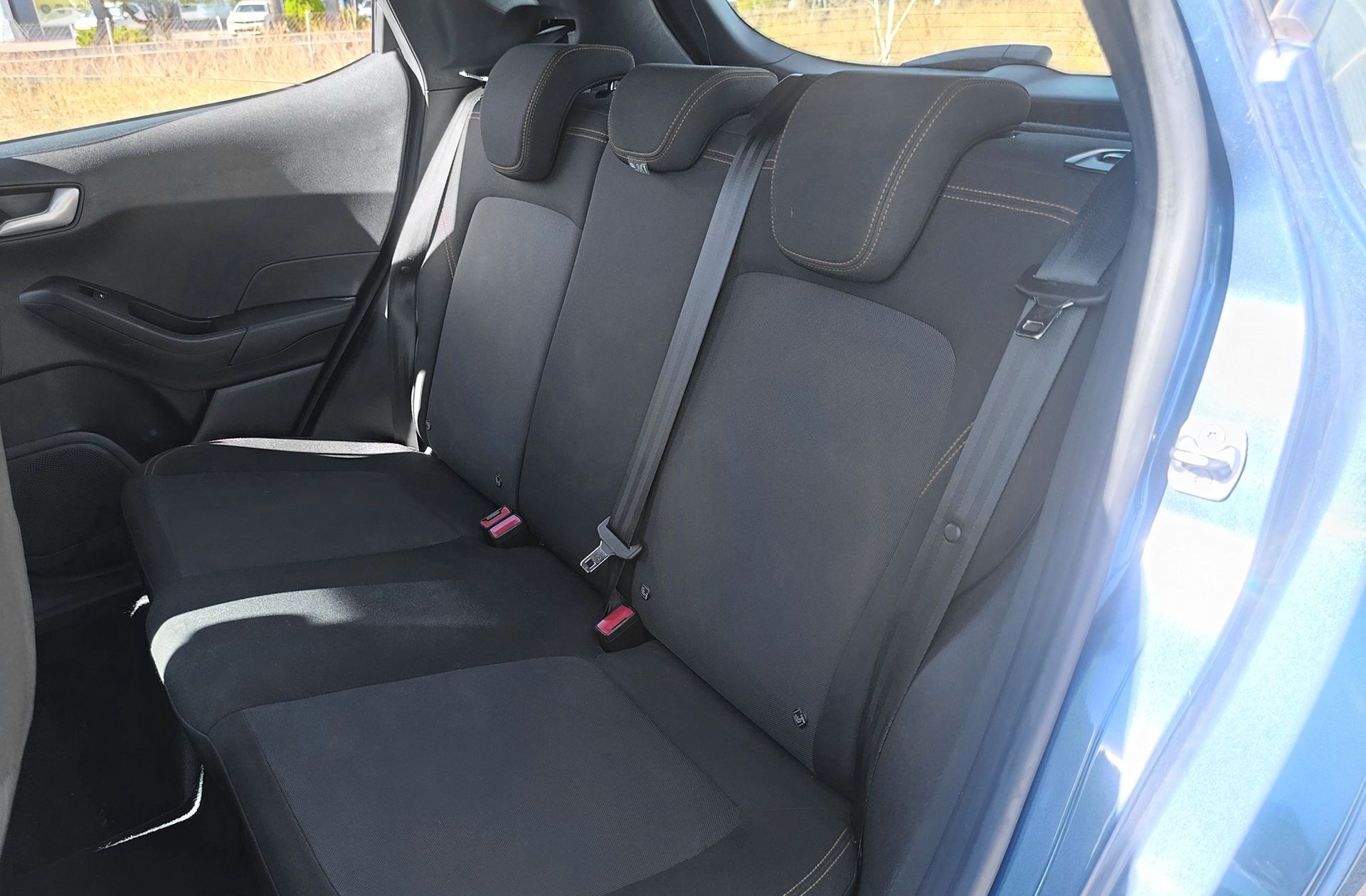 Ford Fiesta 1.0 EcoBoost MHEV ST-Line - foto 13