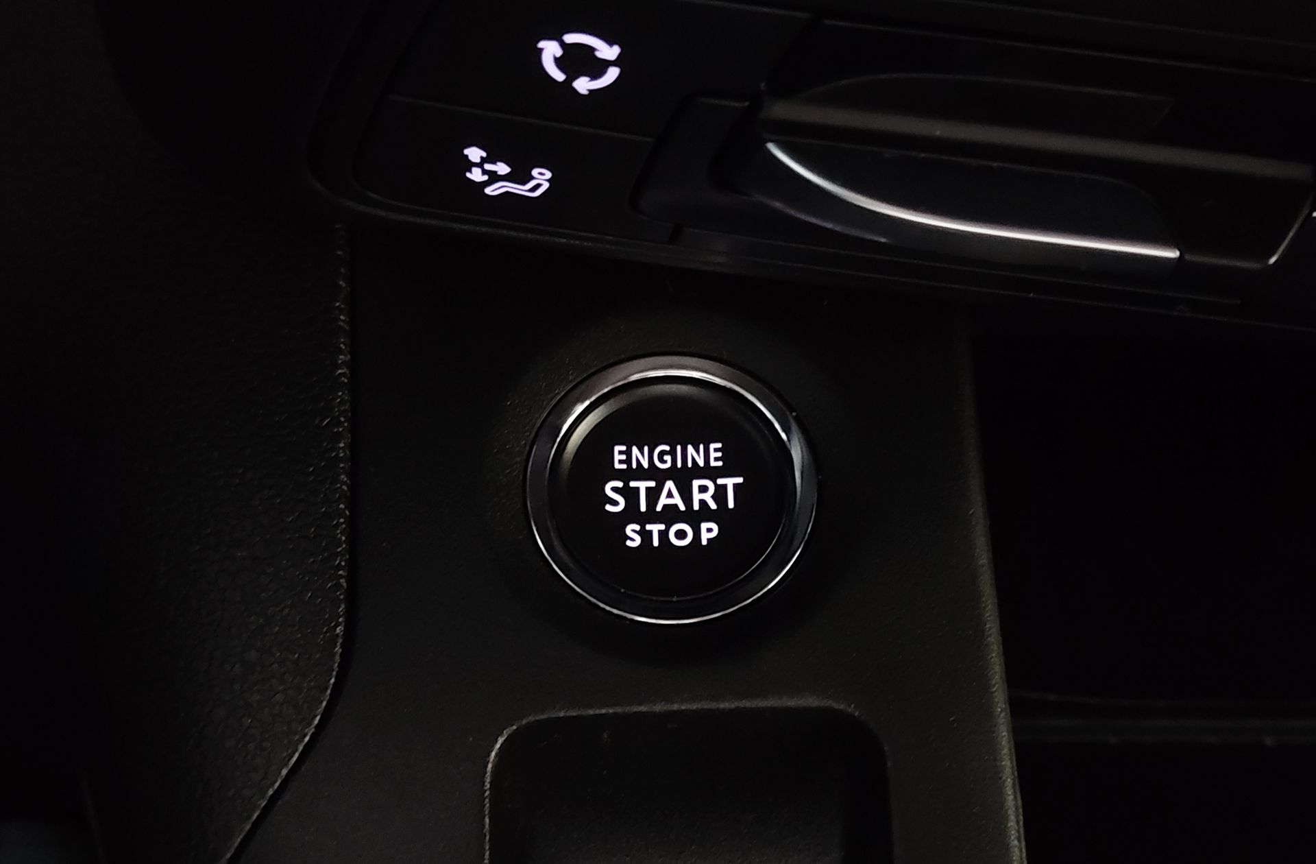 Peugeot Rifter BlueHDi 130 GT Line Standard EAT8 9 - foto 32