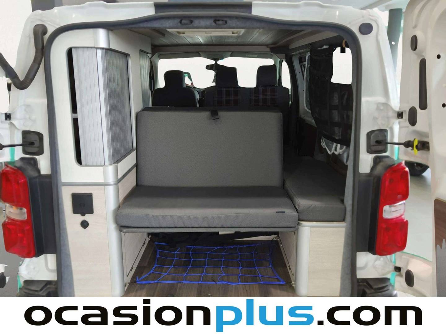 Foto asientos traseros Toyota Proace Toyota Proace 1.5D GX L1 (120 CV) Camperizada
