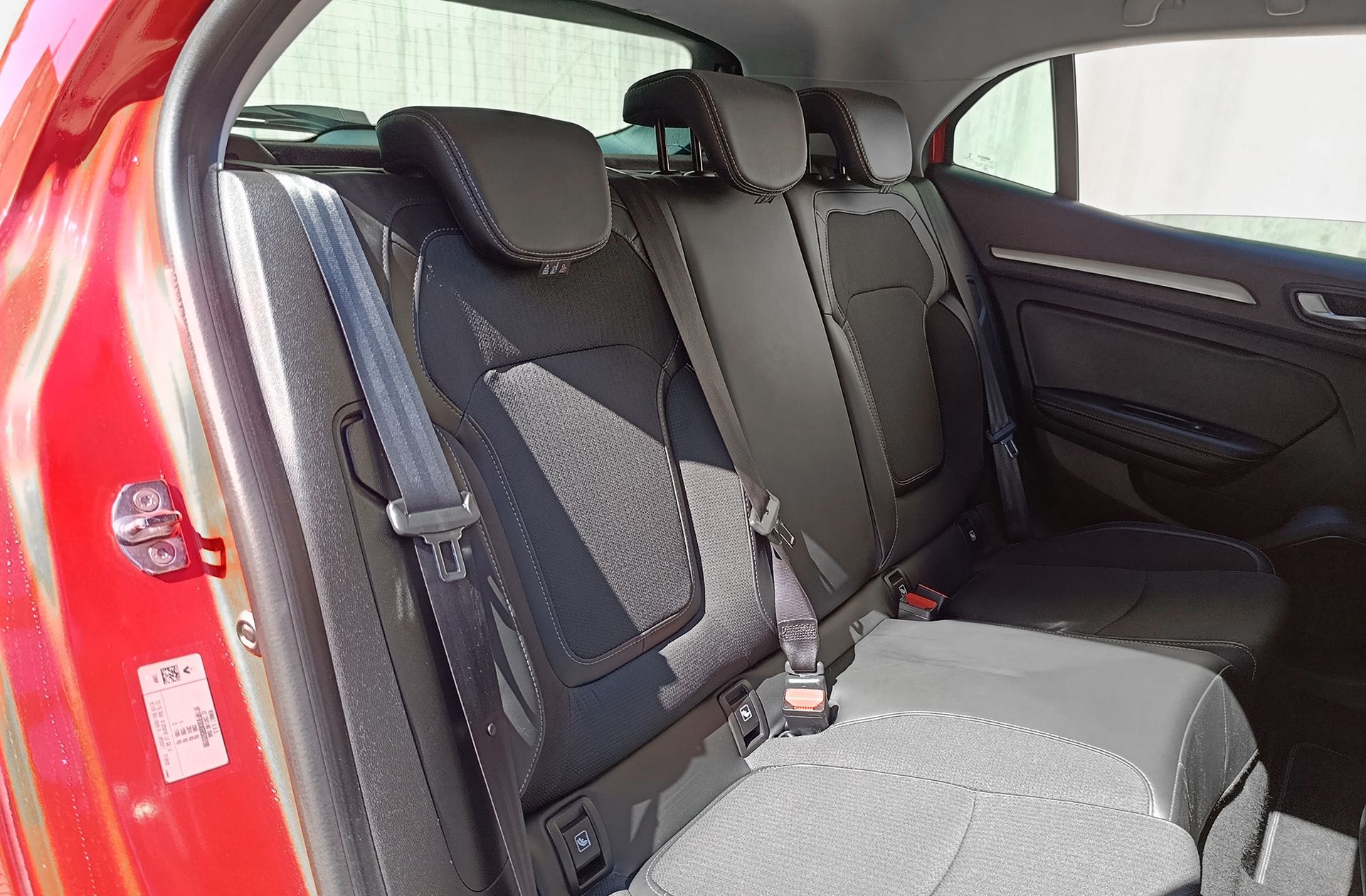Renault Mégane Zen E-Tech Híbrido - foto 19
