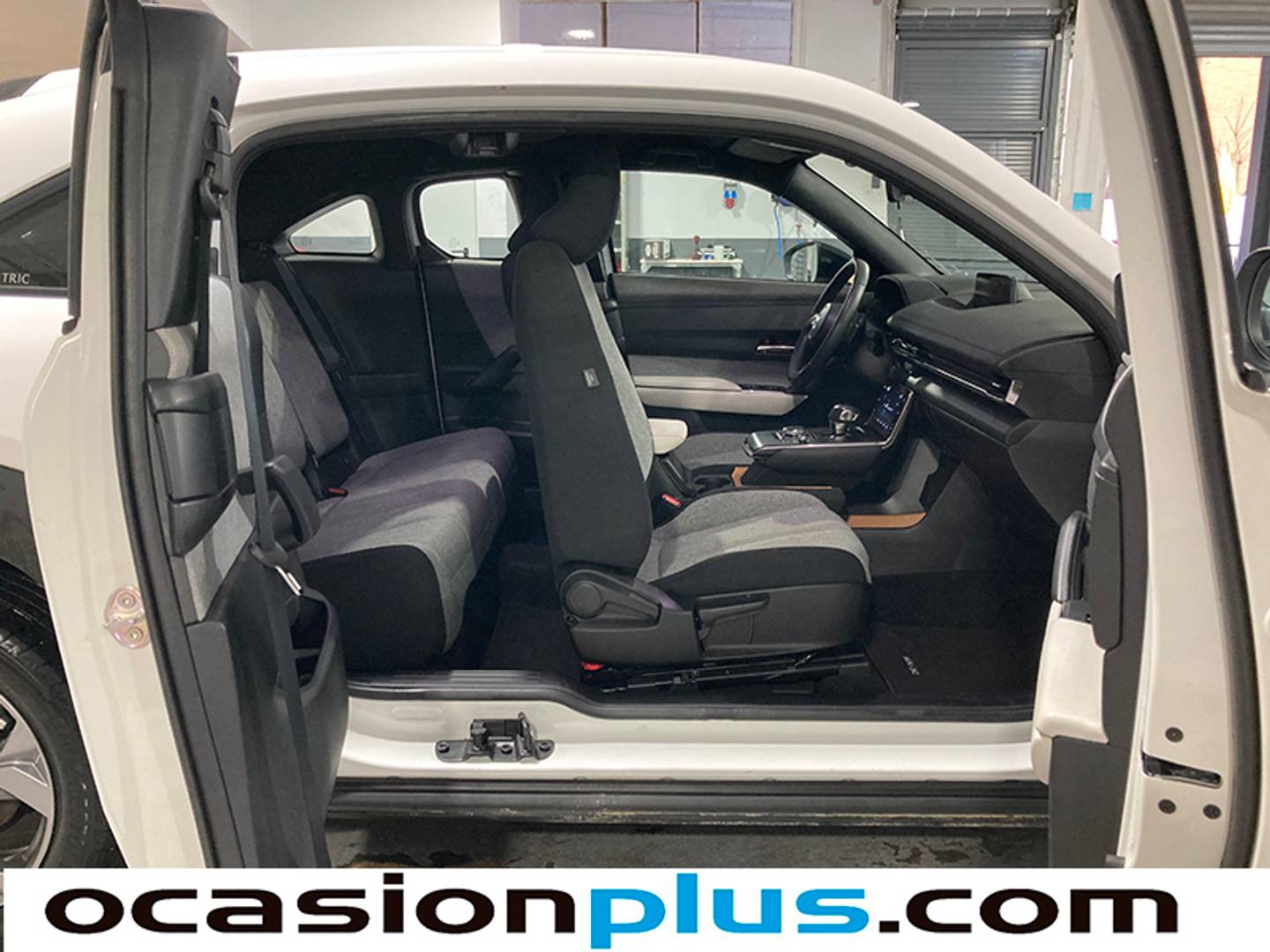 Foto Mazda MX-30 Mazda MX-30 e-SKYACTIVE Origin (146 CV)