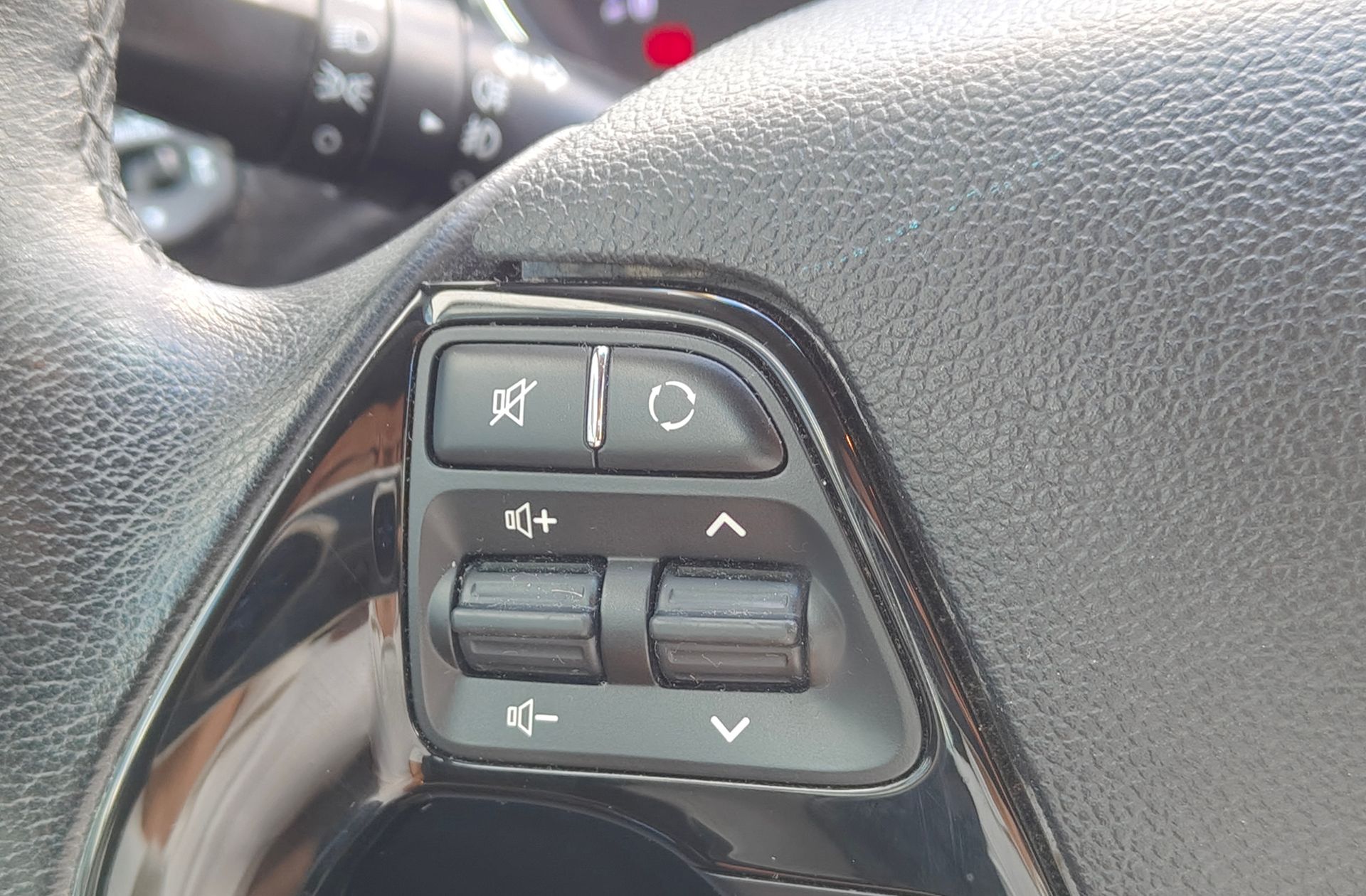 Kia Ceed 1.0 T-GDi Eco-Dynamics Tech - foto 27