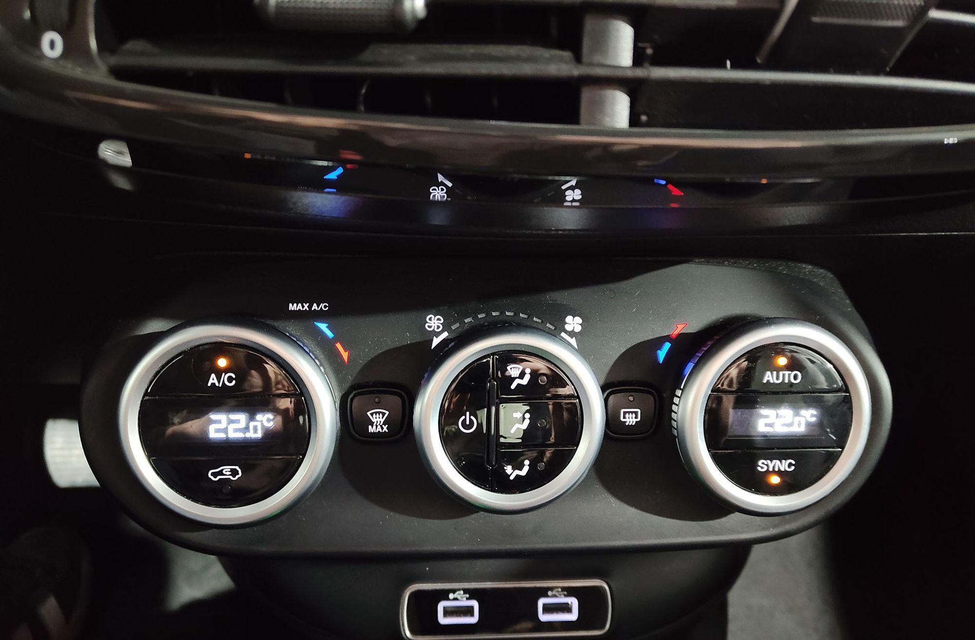 Fiat 500X 1.5 Hybrid Dolcevita Sport DCT - foto 26