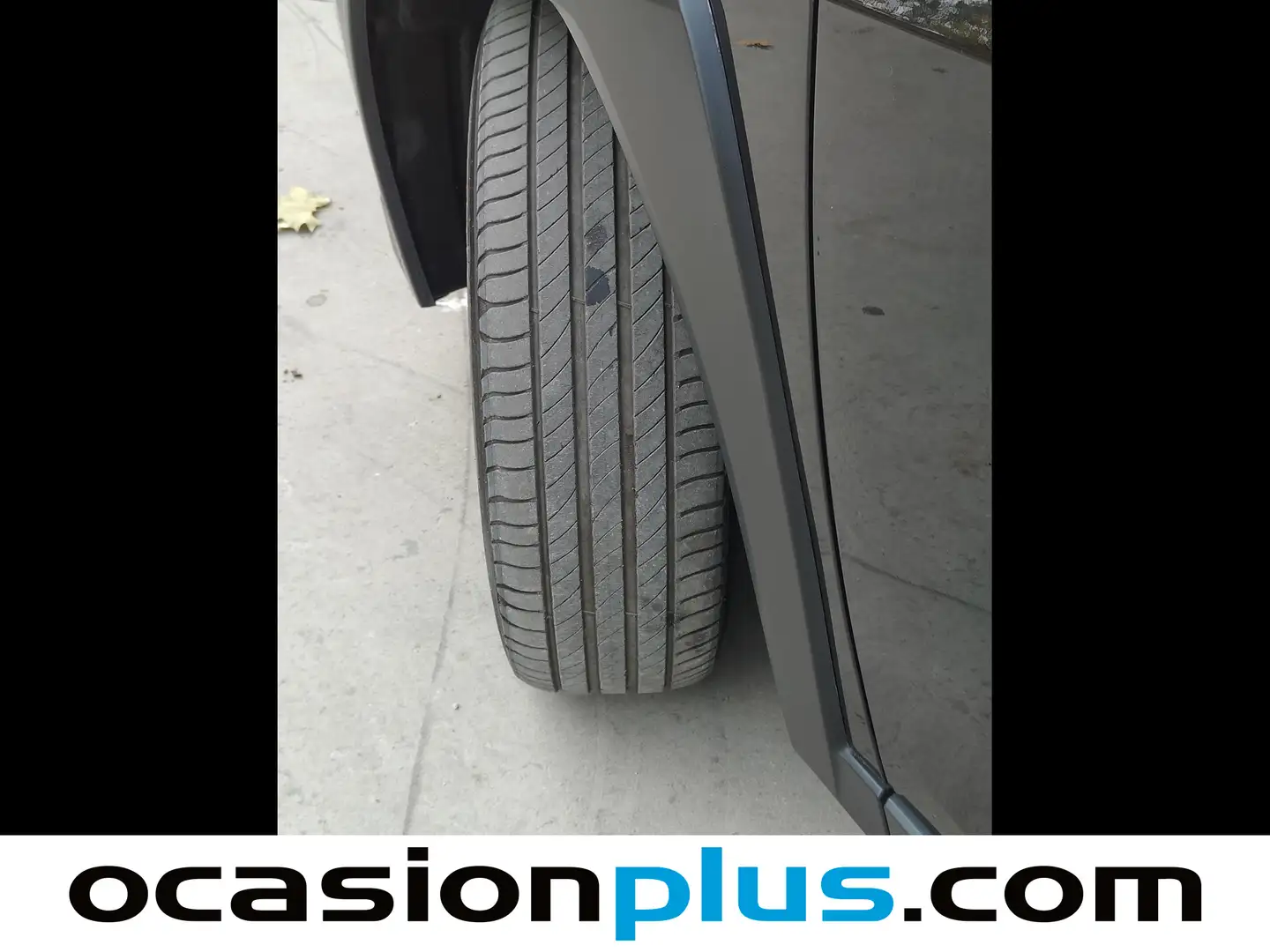 Foto Lexus UX Lexus UX 250h Business 2WD (184 CV)