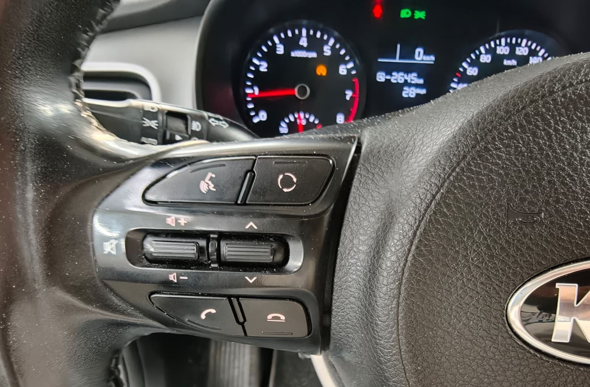 Kia Stonic 1.0 T-GDi Concept - foto 24