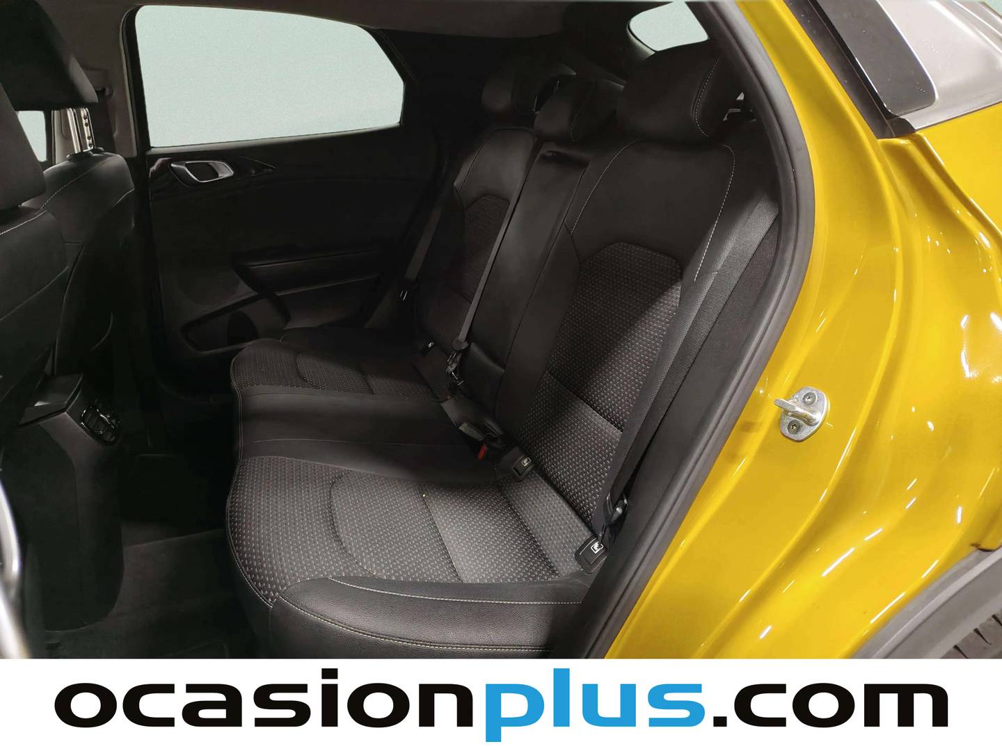 Foto asientos traseros KIA XCeed KIA XCeed 1.6 MHEV Emotion DCT (136 CV)