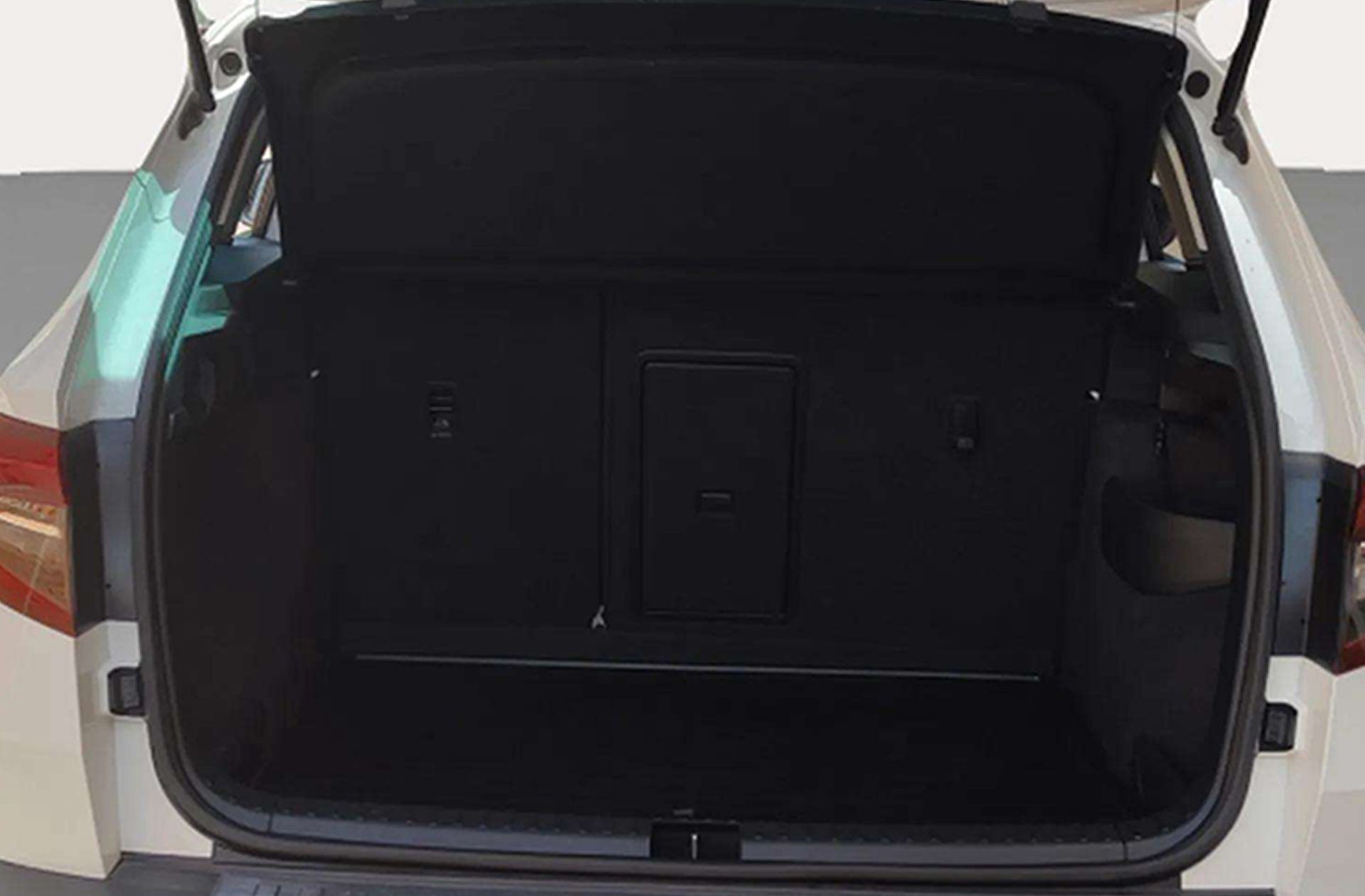 Škoda Karoq 1.6 TDI Ambition - foto 14