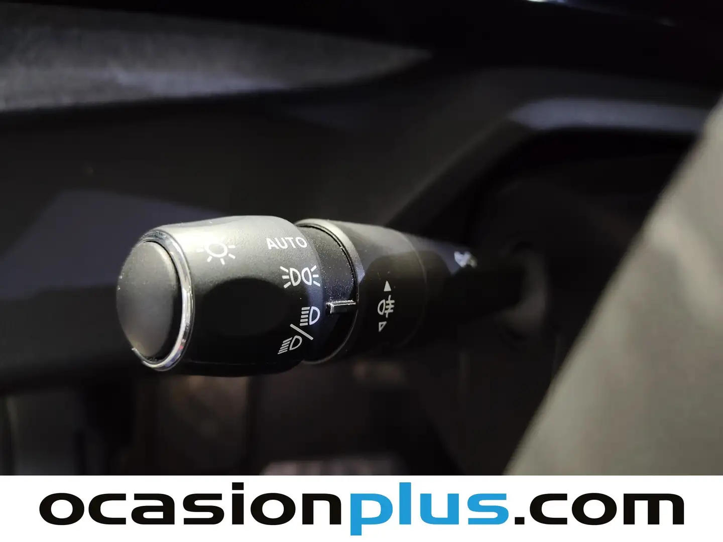 Foto Peugeot 308 Peugeot 308 Allure Hybrid eDCS6 (145 CV)