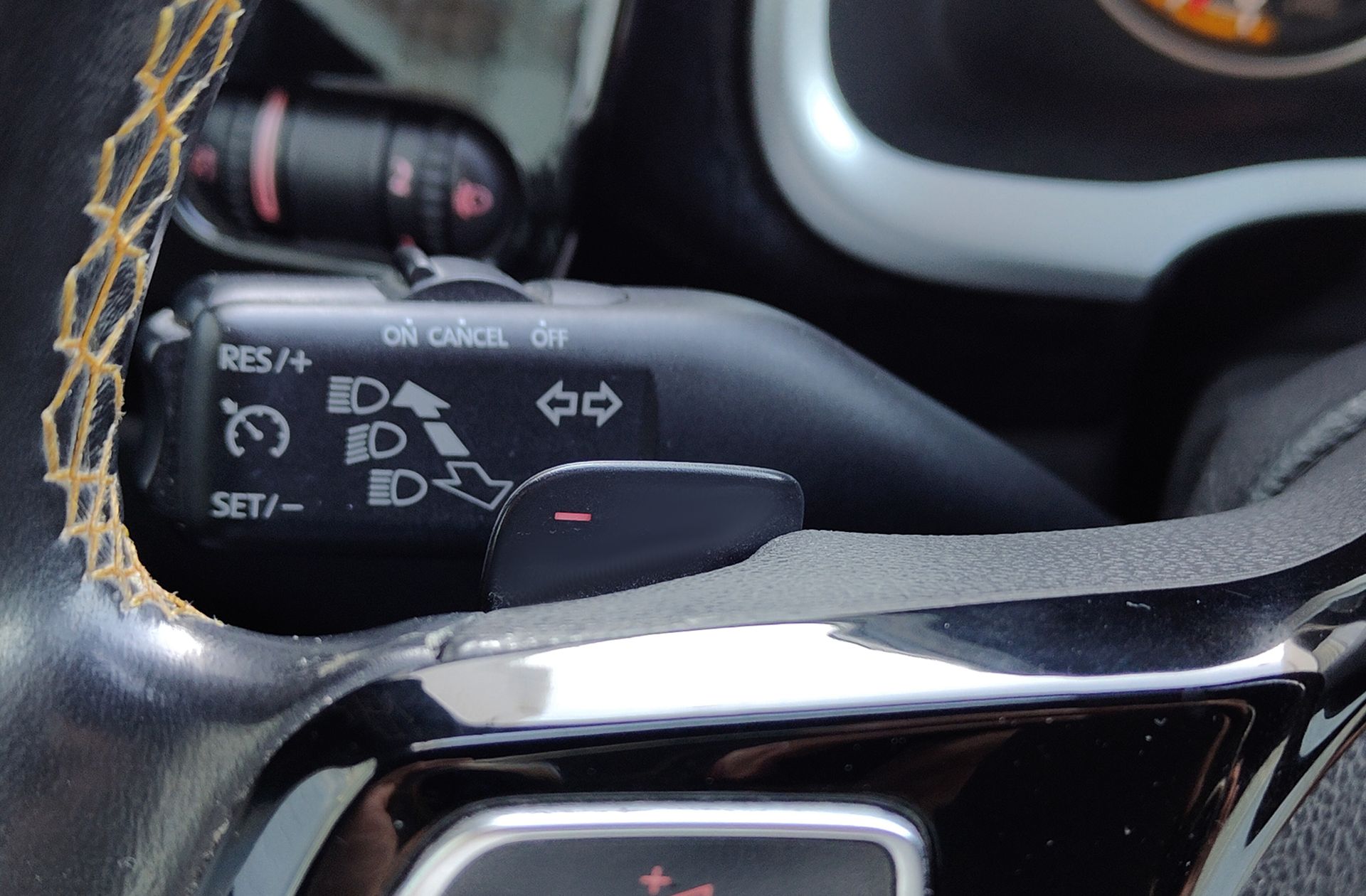 Volkswagen Beetle Dune 1.4 TSI BMT DSG - foto 31