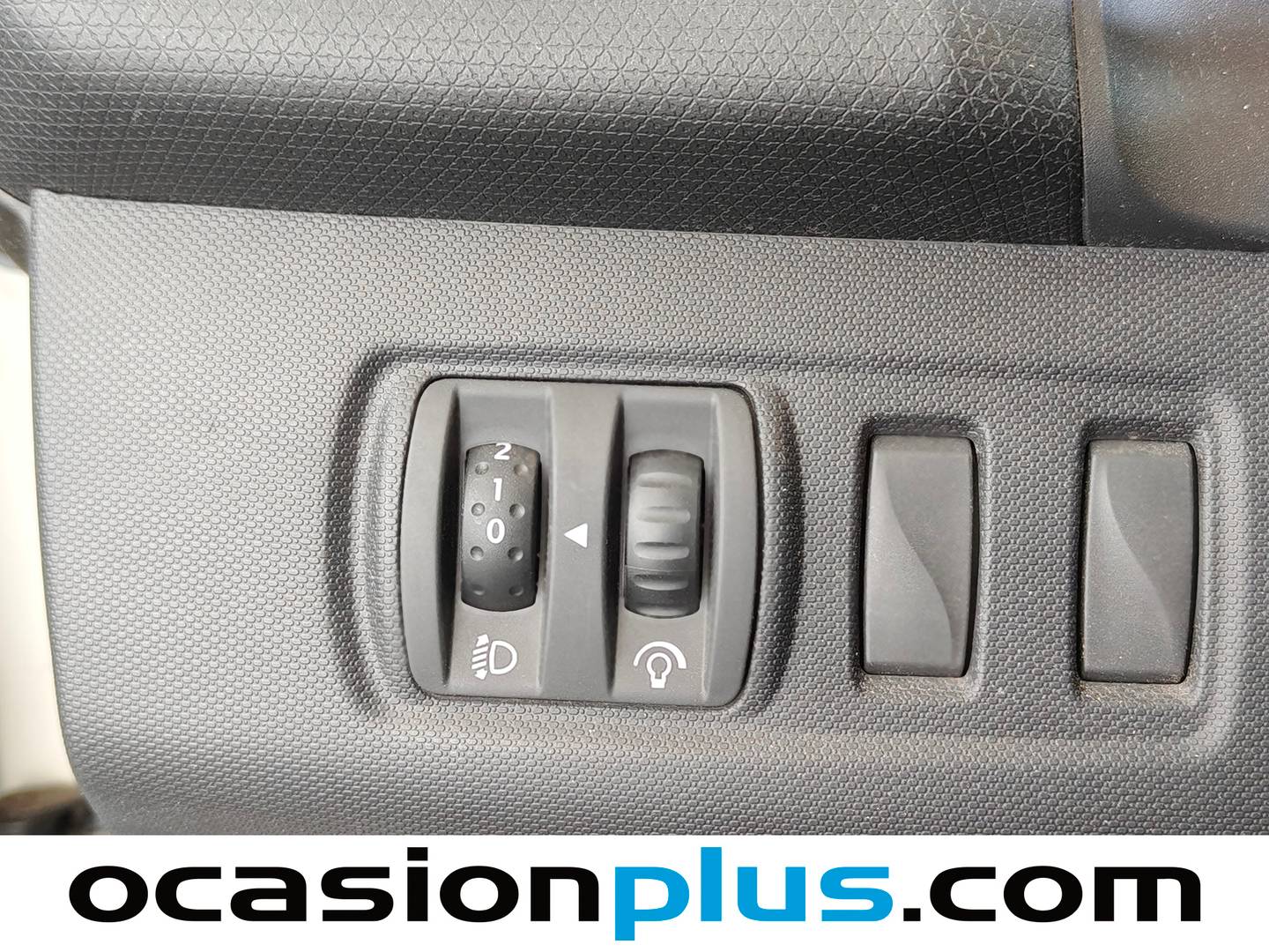 Renault Clio Renault Clio Expression 1.2 16v (75 CV) de segunda mano