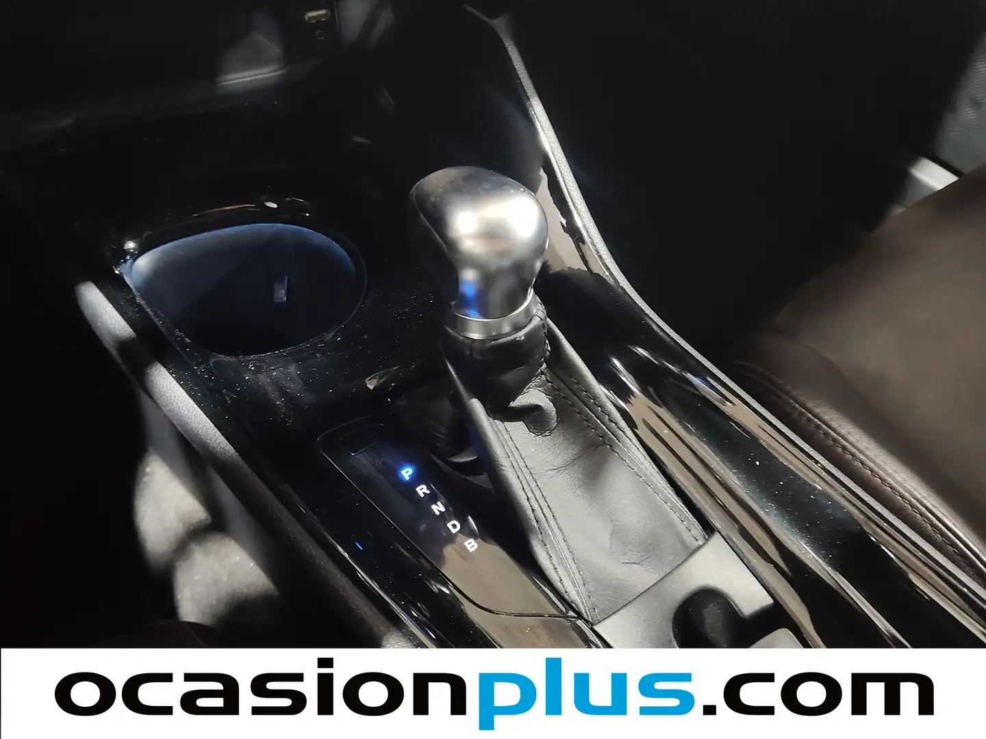 Foto Toyota C-HR Toyota C-HR 1.8 125H Advance (122 CV)