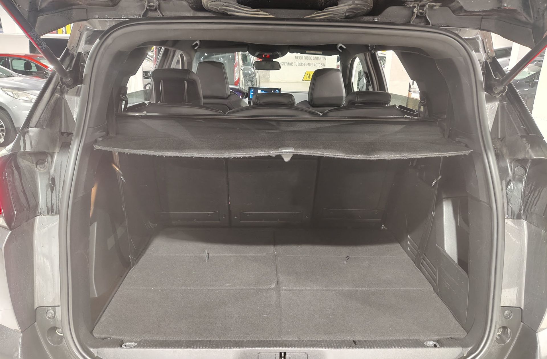 Peugeot 5008 PureTech 130 Allure Pack EAT8 7 plazas - foto 20