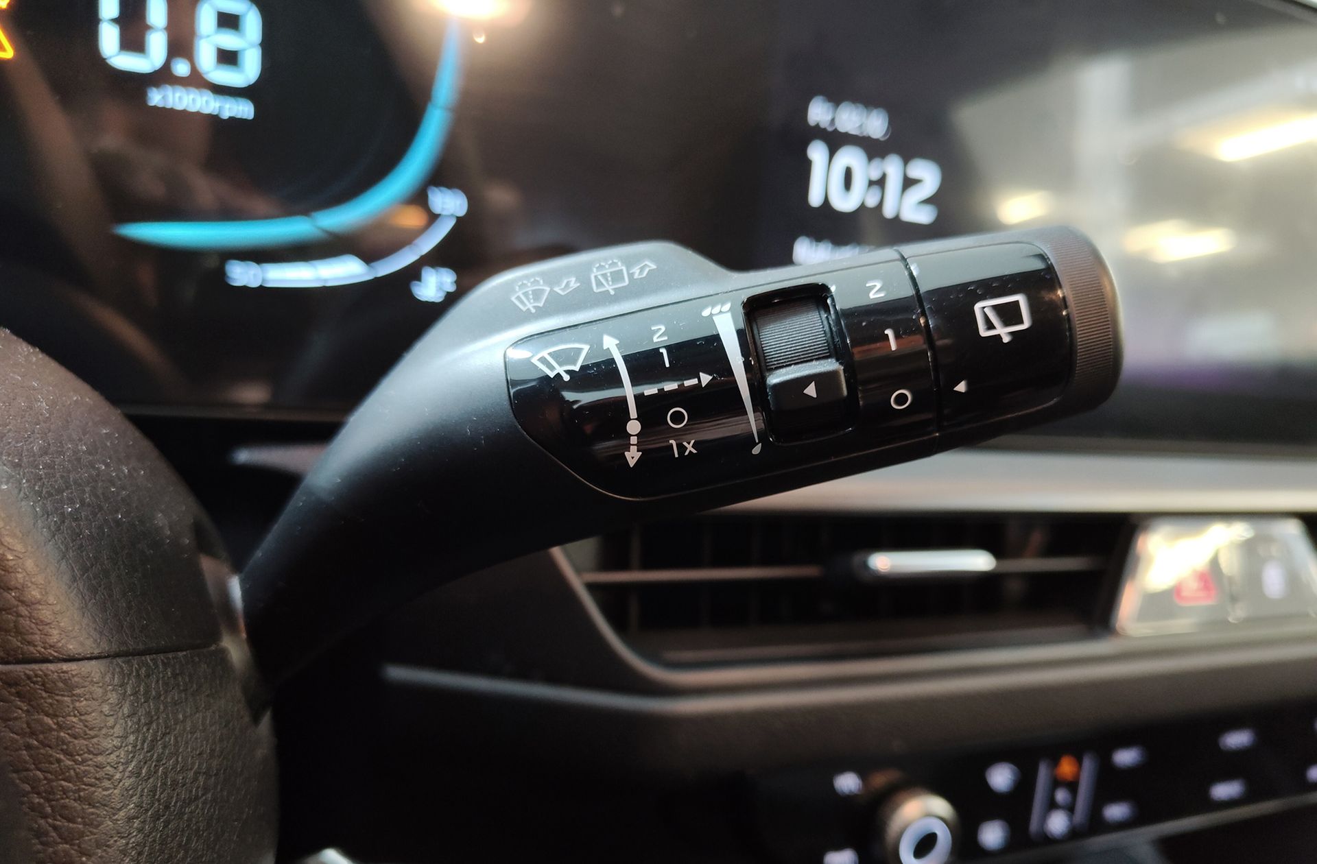Kia Stonic 1.0 T-GDi MHEV Concept - foto 25