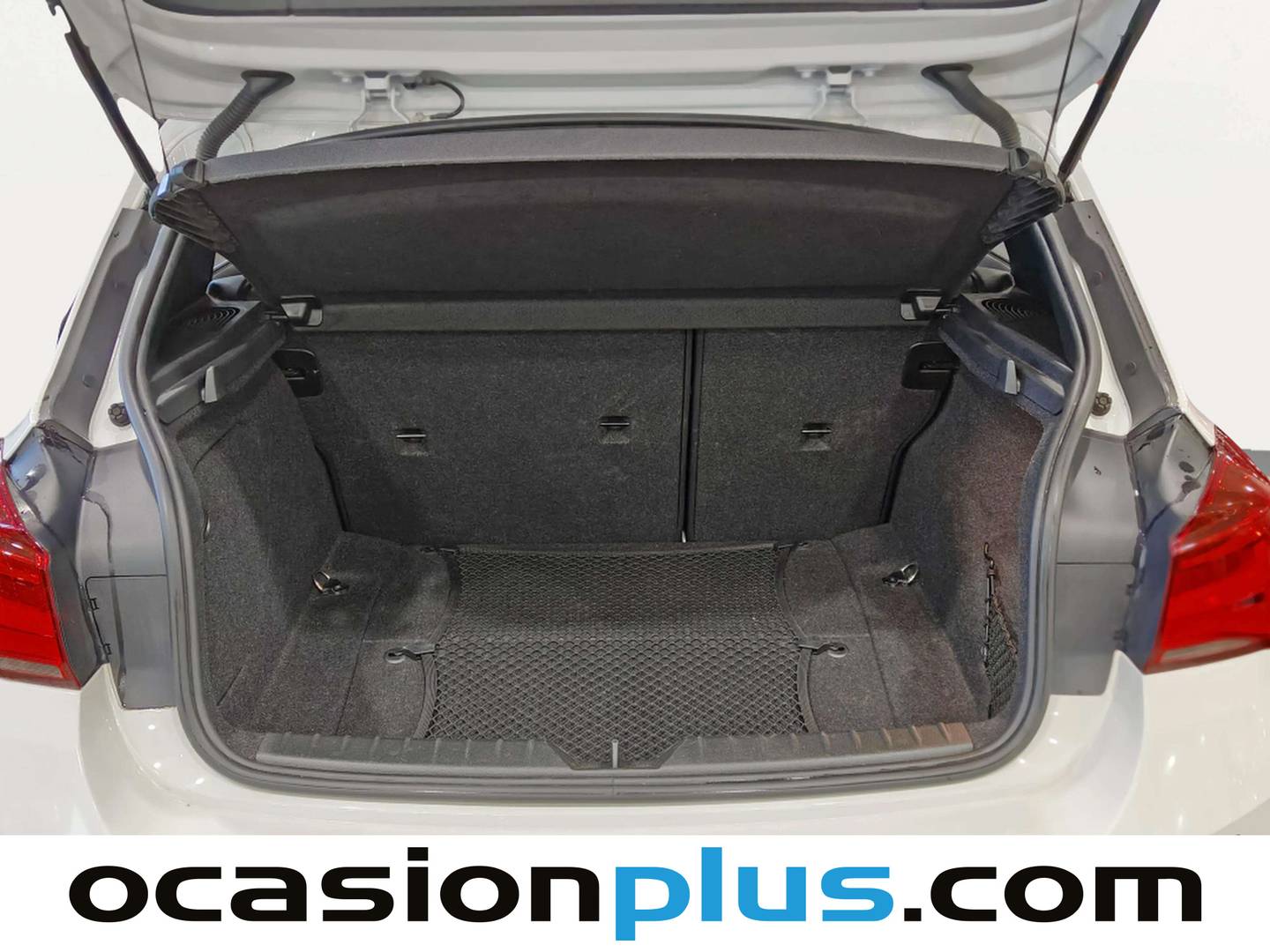 Fotos maletero BMW Serie 1 BMW Serie 1 118i (136 CV) Pack M