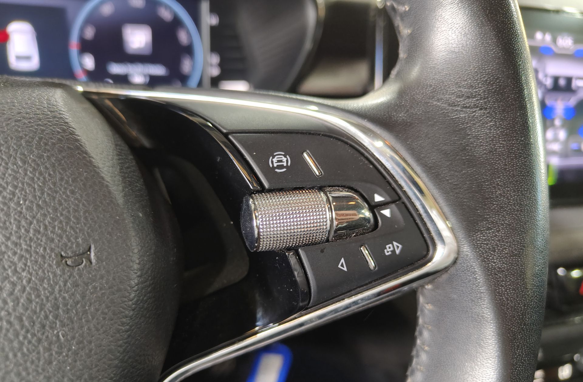 Škoda Fabia 1.0 TSI Ambition - foto 24