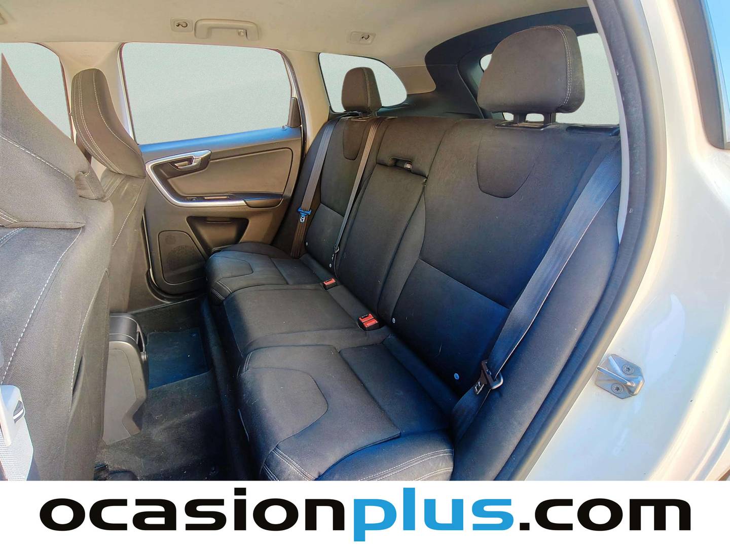Foto asientos traseros Volvo XC60 Volvo XC60 D3 Kinetic (150 CV)