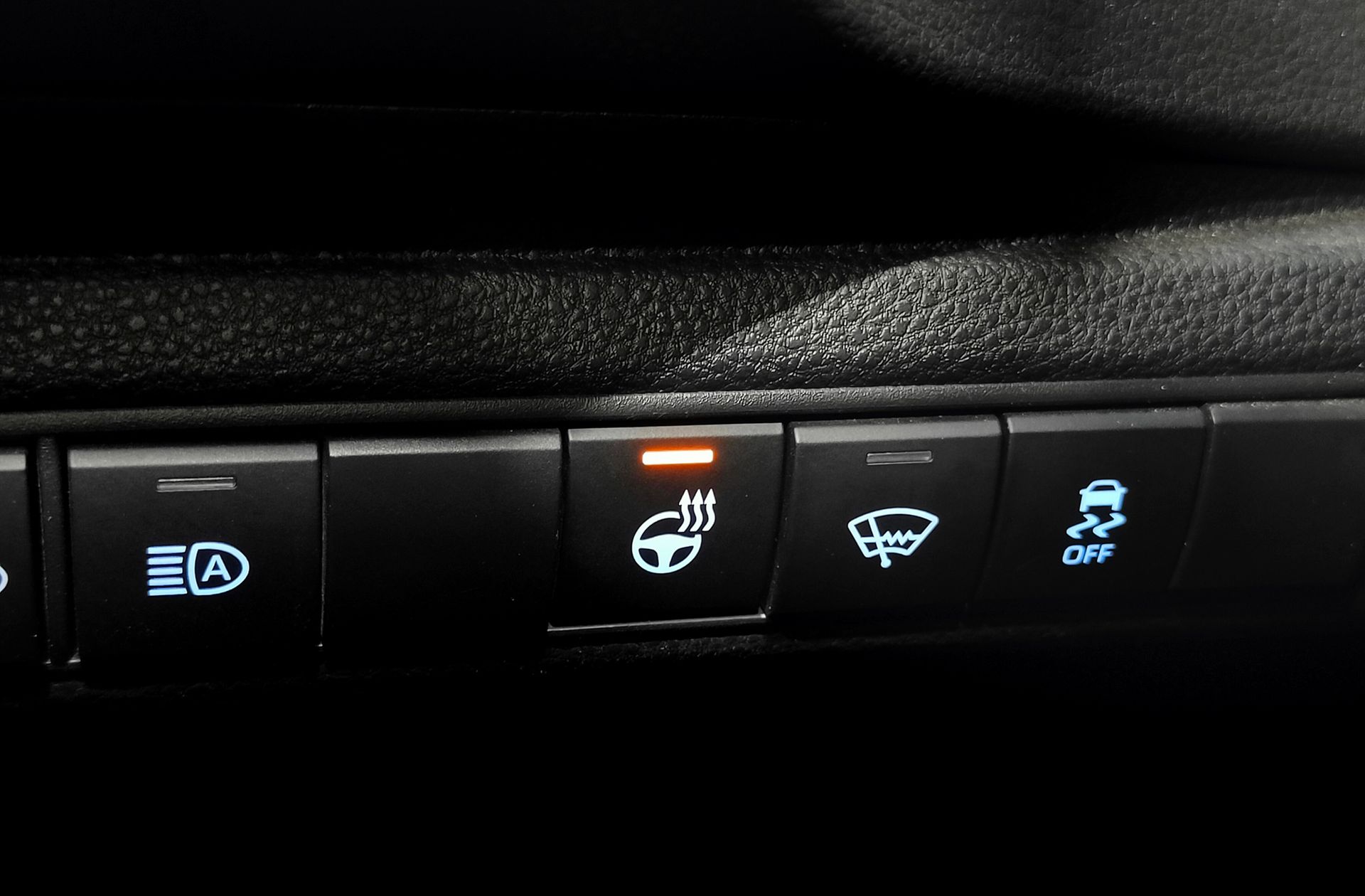 Suzuki Swace 1.8 Hybrid GLE - foto 9