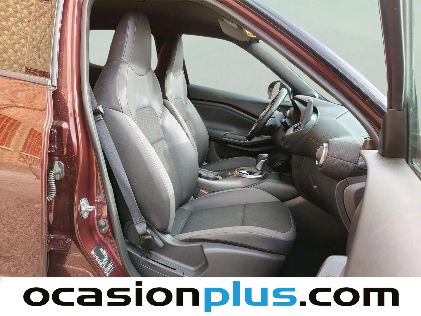 Foto Nissan JUKE Nissan Juke DIG-T N-Connecta 4x2 DCT (114 CV)