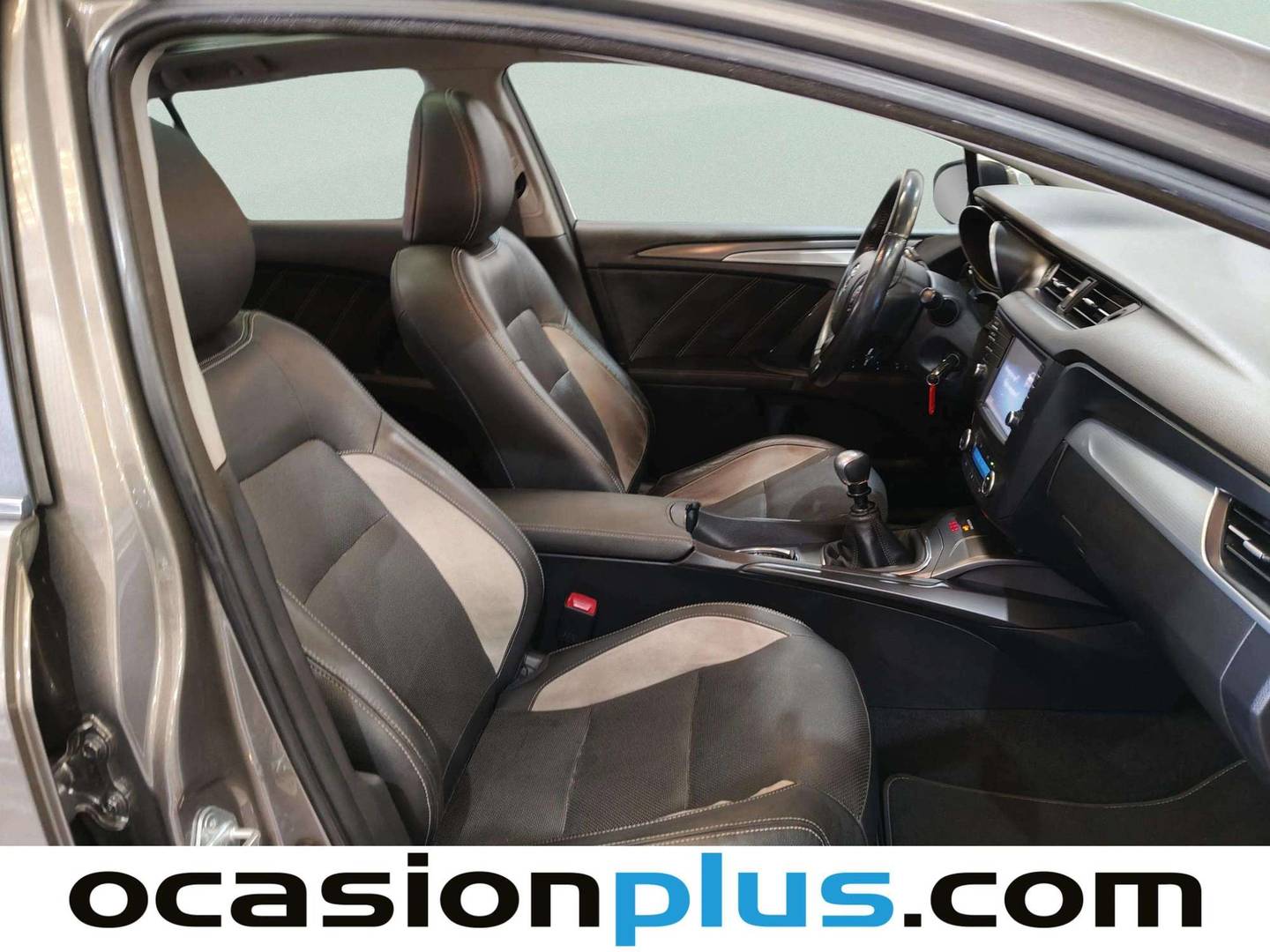 Toyota Avensis Toyota Avensis 150D Touring Sports Executive TS (143 CV) 2017