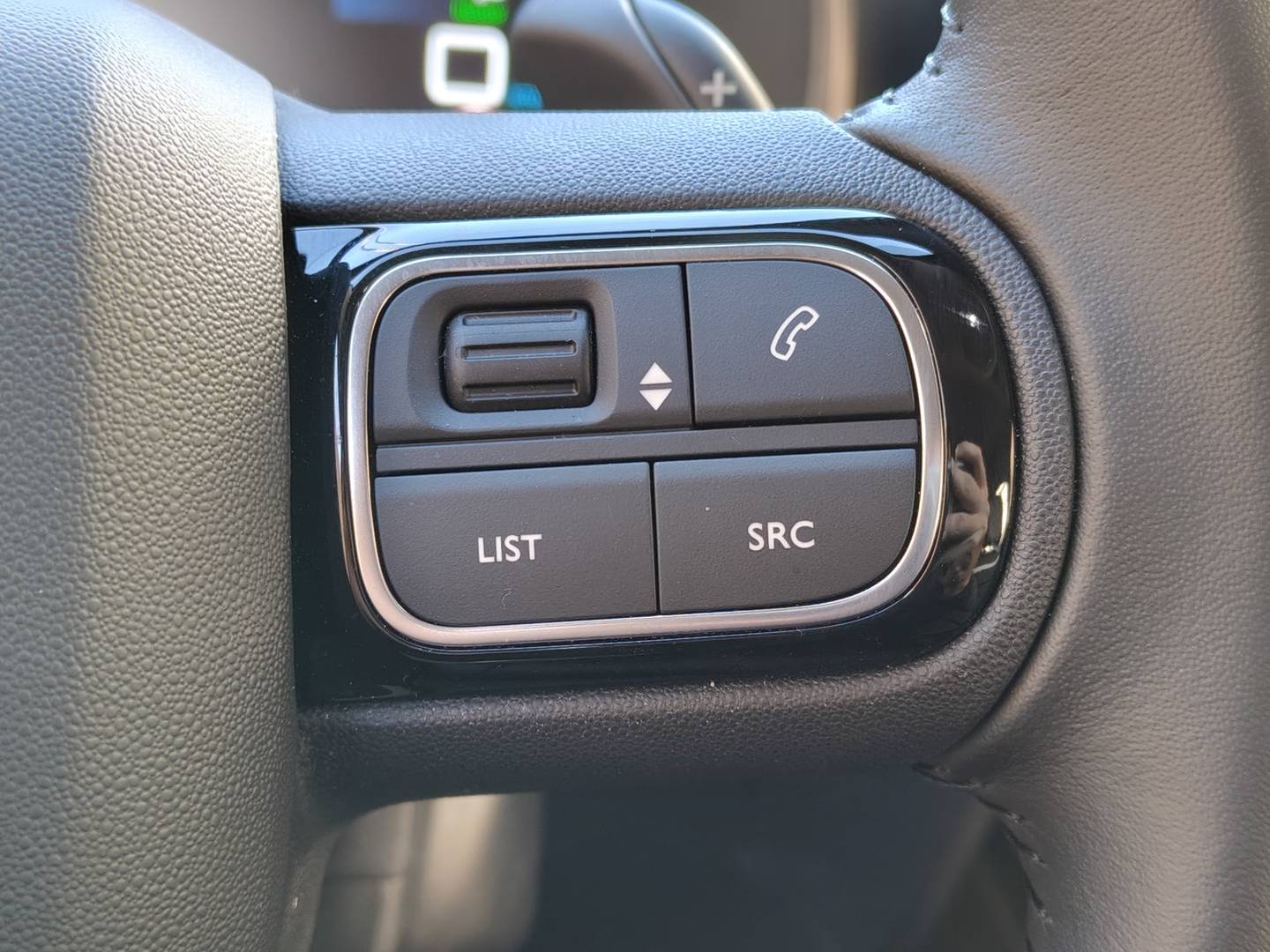 Foto Citroën C5 Aircross Citroen C5 Aircross Plug-in Hybrid 180 Plus e-EAT8  (180 CV)